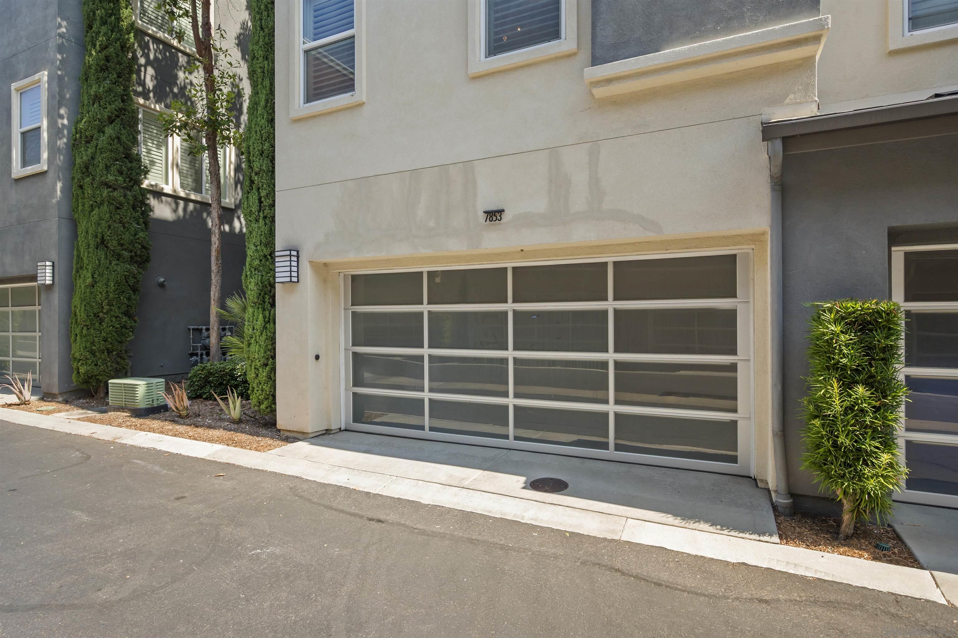 Detail Gallery Image 41 of 69 For 7853  Inception Way, San Diego,  CA 92108 - 3 Beds | 3/1 Baths