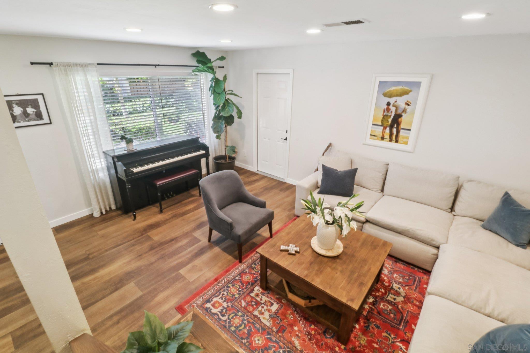 Detail Gallery Image 8 of 72 For 3069  Plaza Natalia, Bonita,  CA 91902 - 4 Beds | 2/1 Baths