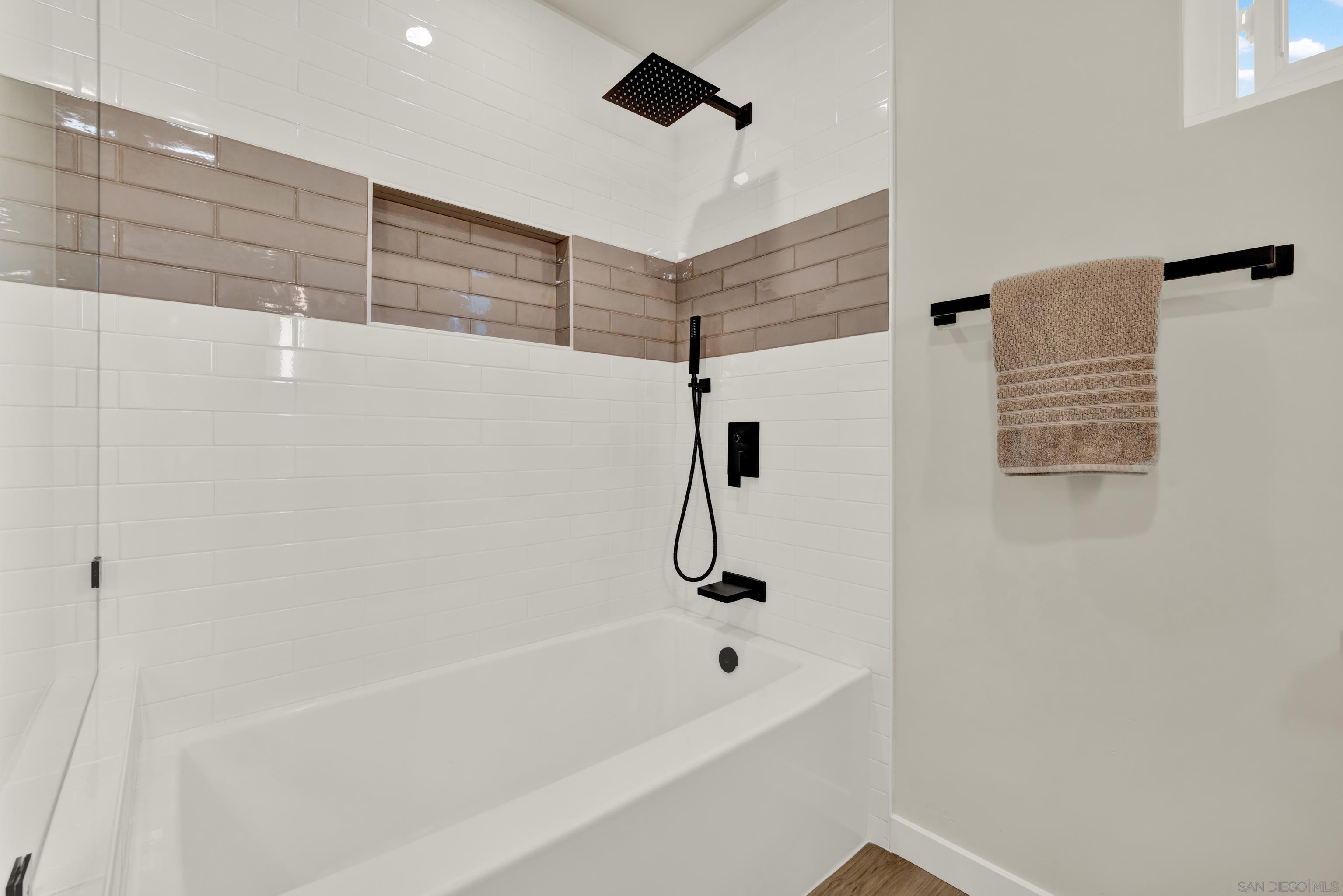 Detail Gallery Image 50 of 75 For 14407  Mountain Rd, Poway,  CA 92064 - 3 Beds | 2/1 Baths