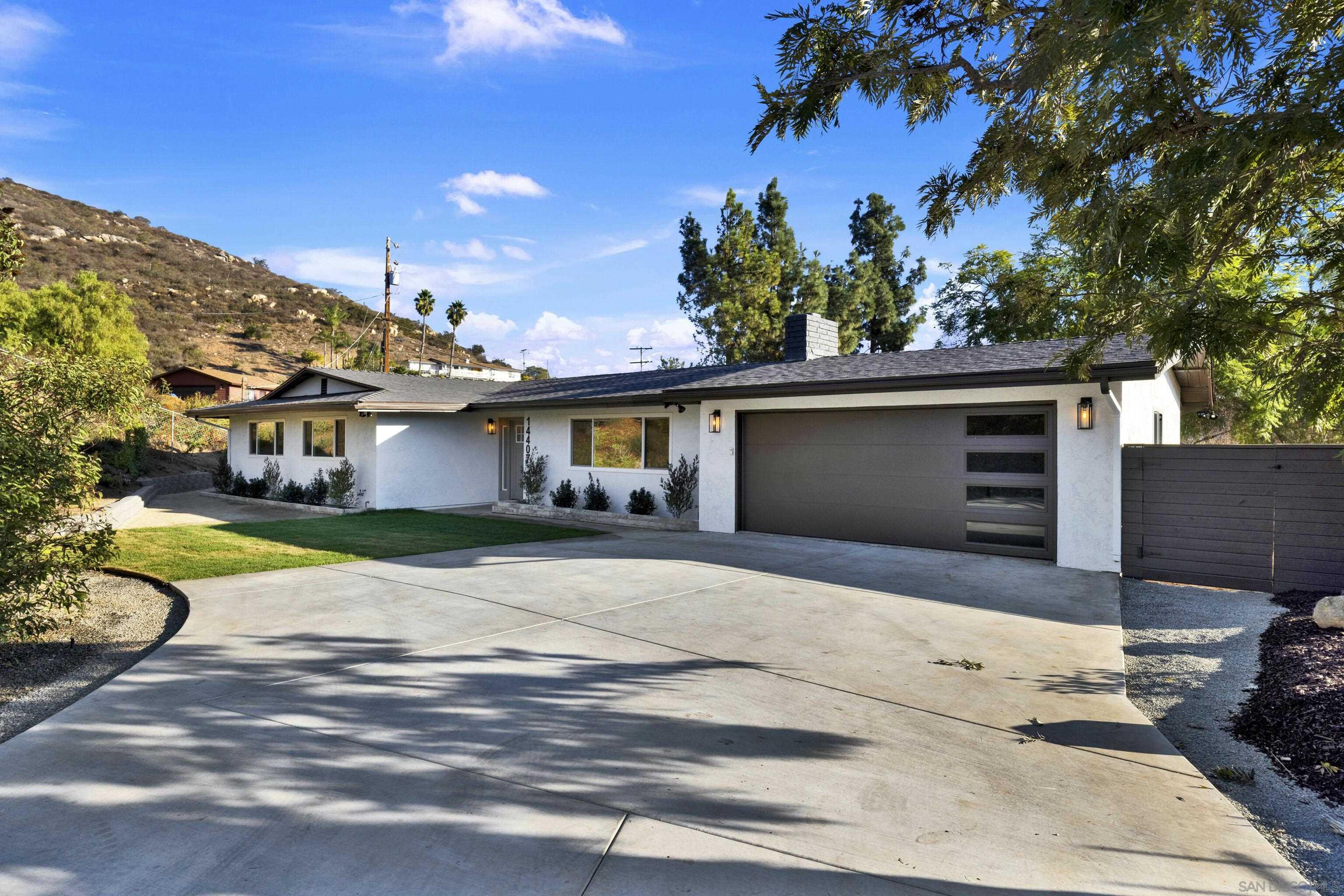 Detail Gallery Image 8 of 75 For 14407  Mountain Rd, Poway,  CA 92064 - 3 Beds | 2/1 Baths