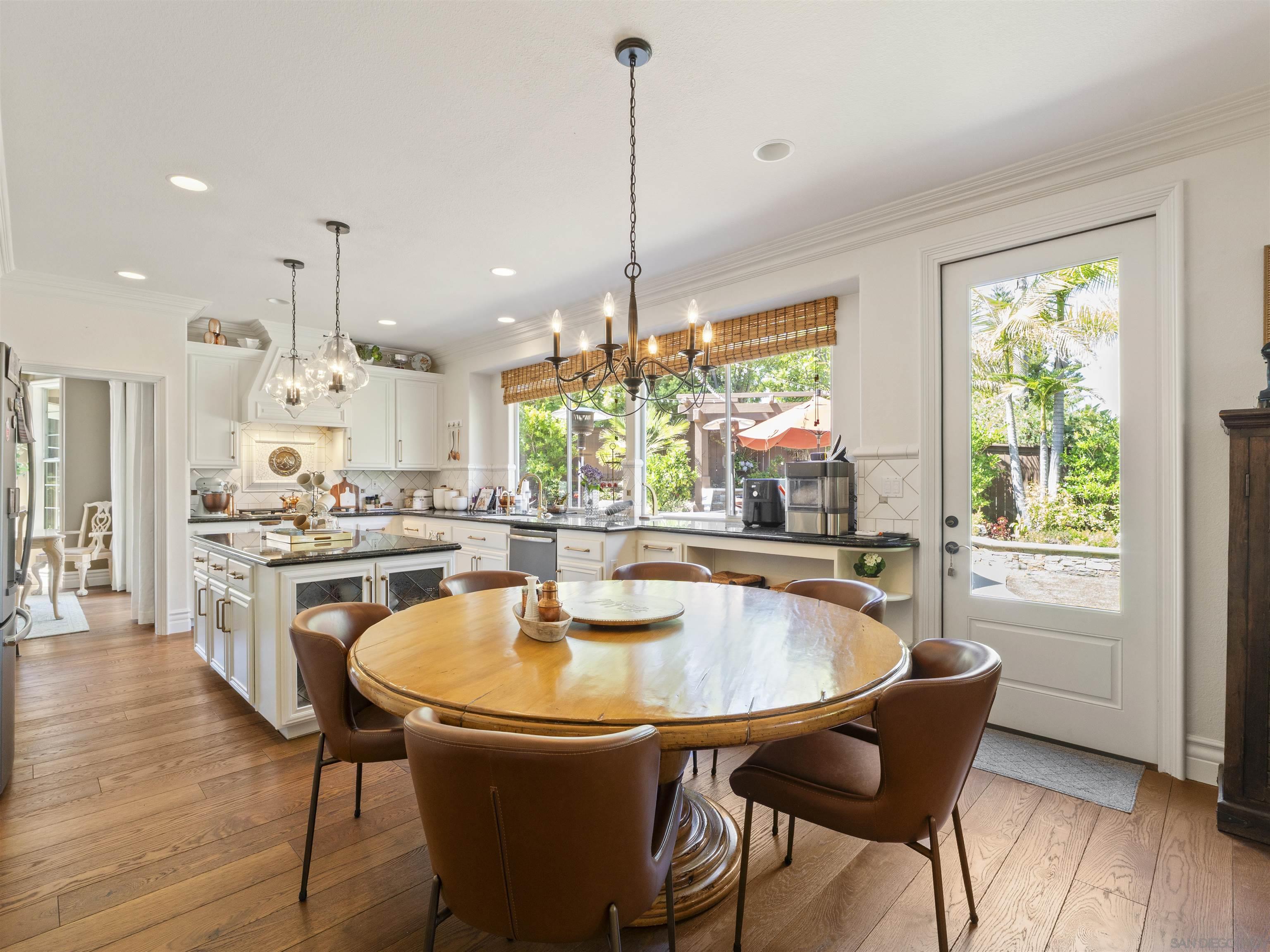 Detail Gallery Image 15 of 71 For 3424  Camino Alegre, Carlsbad,  CA 92009 - 7 Beds | 5 Baths