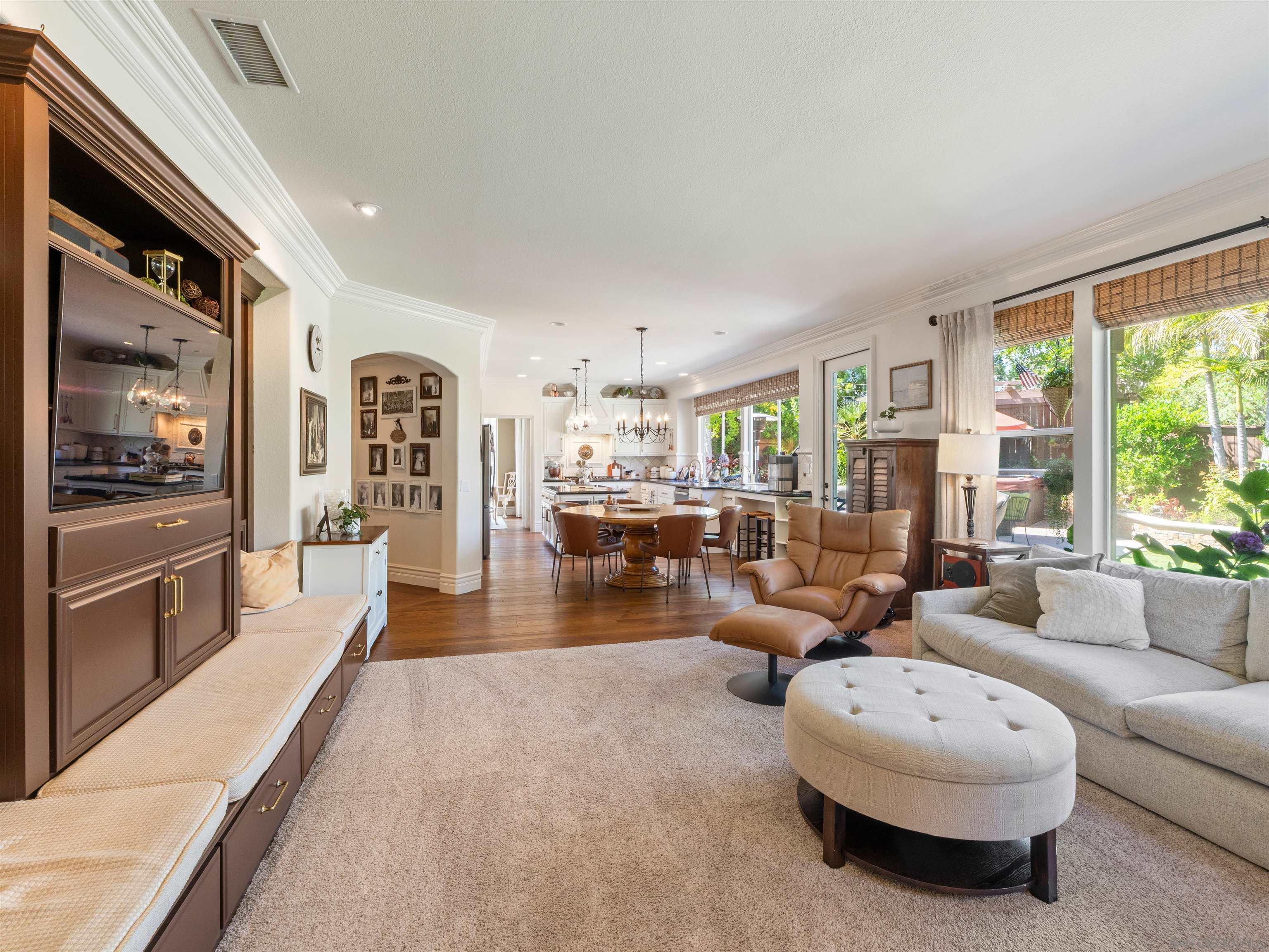 Detail Gallery Image 19 of 71 For 3424  Camino Alegre, Carlsbad,  CA 92009 - 7 Beds | 5 Baths