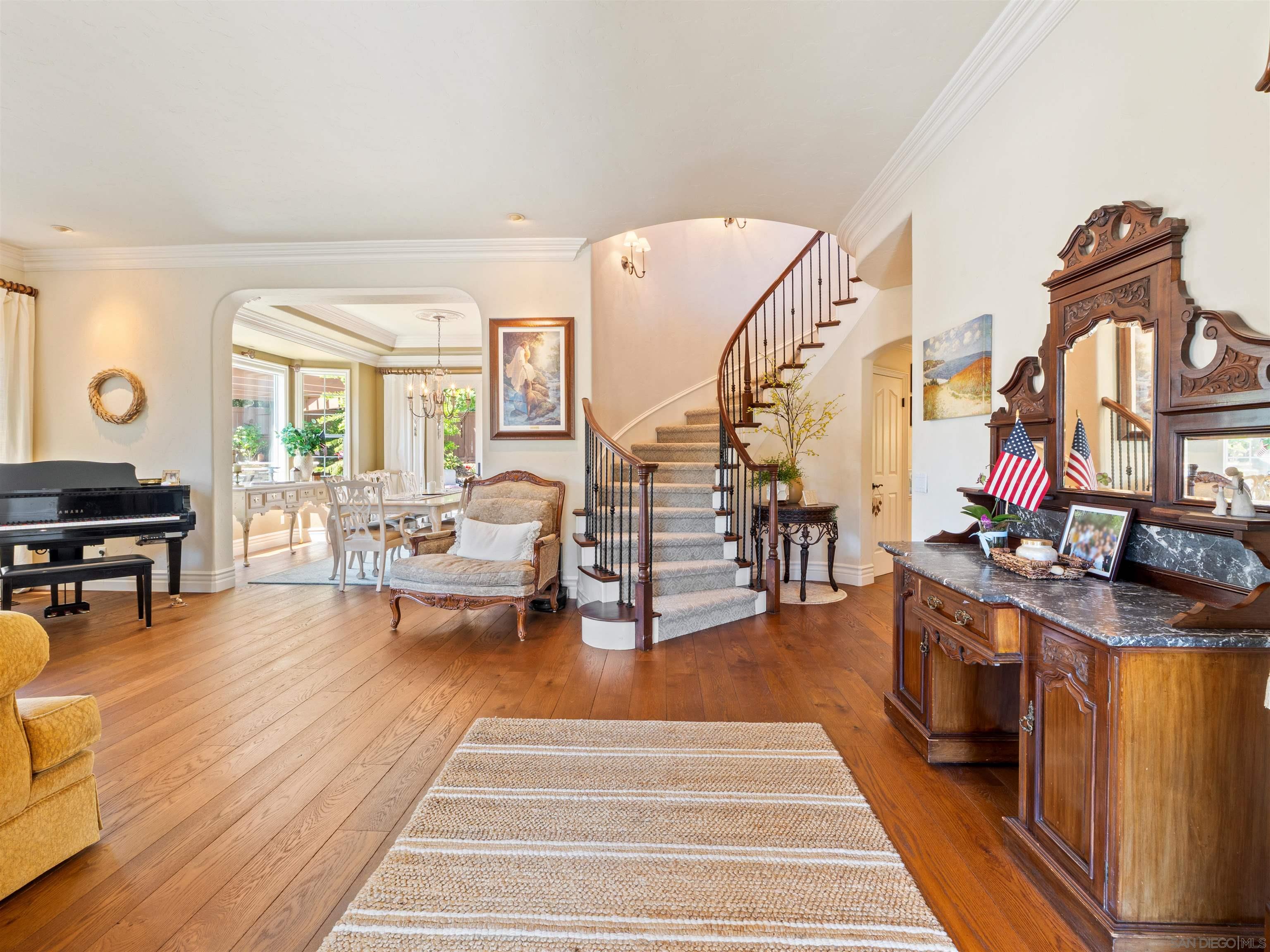 Detail Gallery Image 4 of 71 For 3424  Camino Alegre, Carlsbad,  CA 92009 - 7 Beds | 5 Baths