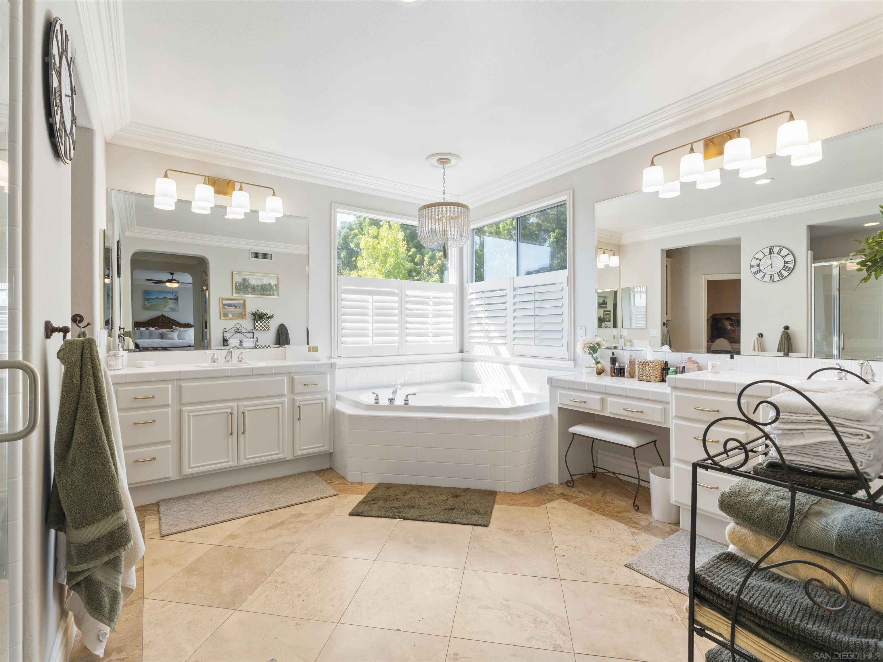 Detail Gallery Image 49 of 71 For 3424  Camino Alegre, Carlsbad,  CA 92009 - 7 Beds | 5 Baths