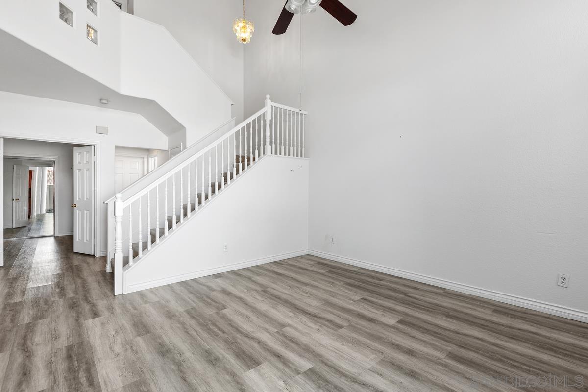 Detail Gallery Image 4 of 33 For 12368  Caminito Vibrante, San Diego,  CA 92131 - 3 Beds | 2/1 Baths