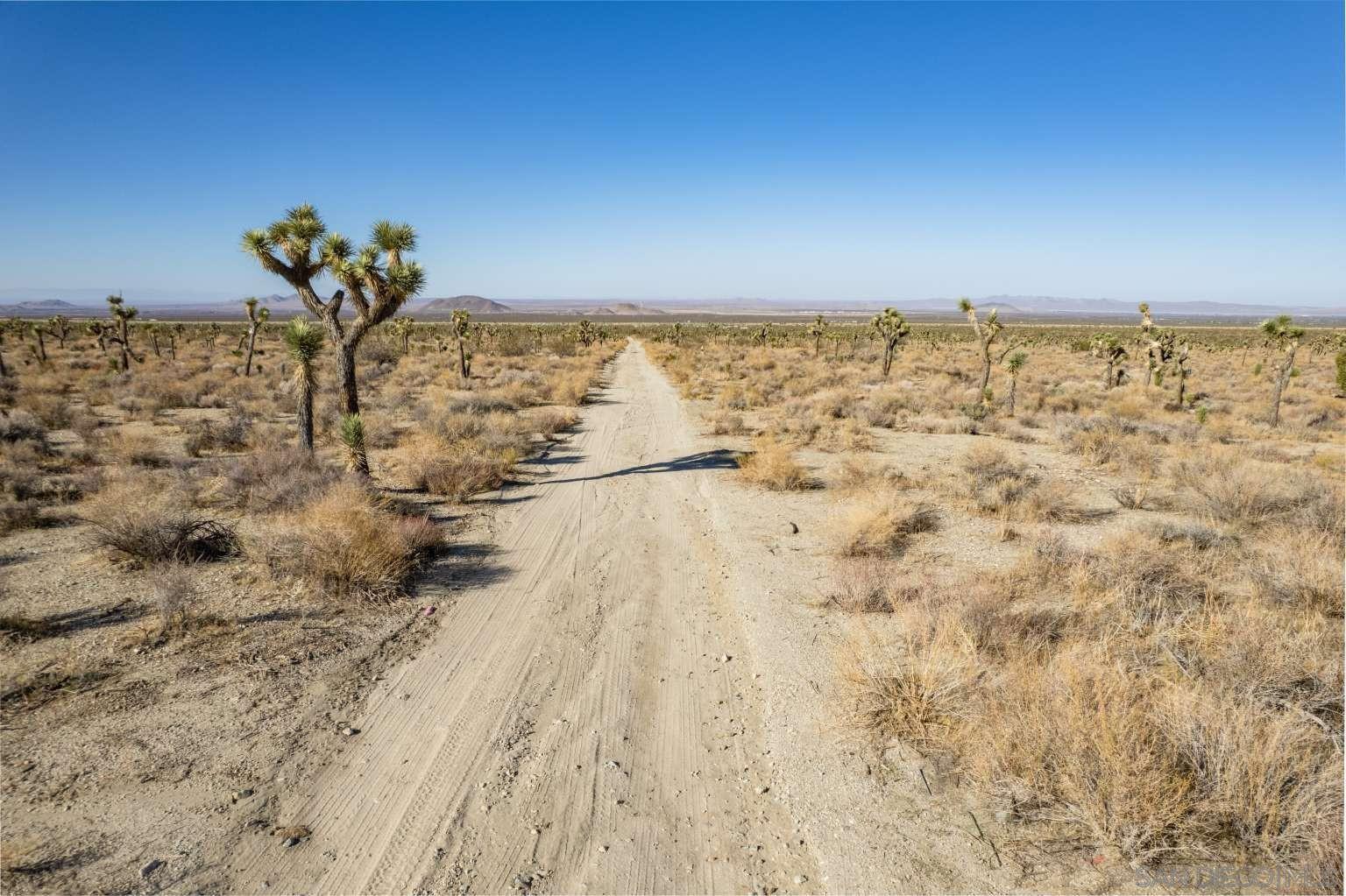 Detail Gallery Image 20 of 39 For , Llano,  CA 93544 - – Beds | – Baths