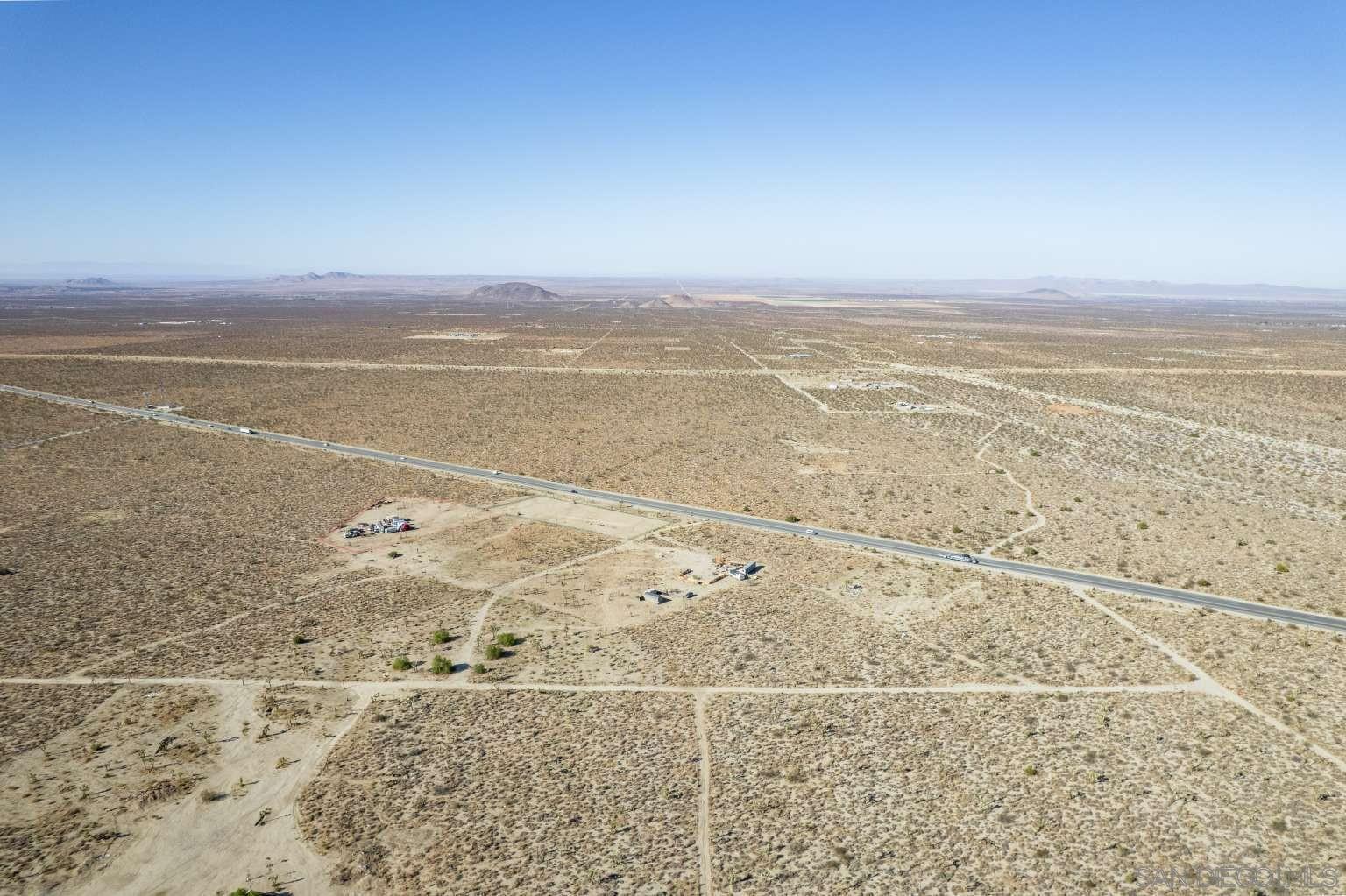 Detail Gallery Image 5 of 39 For , Llano,  CA 93544 - – Beds | – Baths