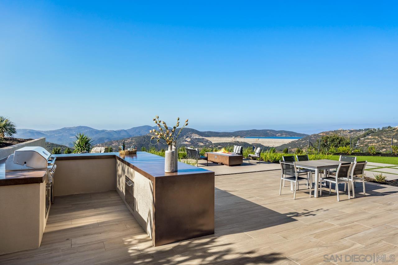 Front Image Thumbnail for SD250043392