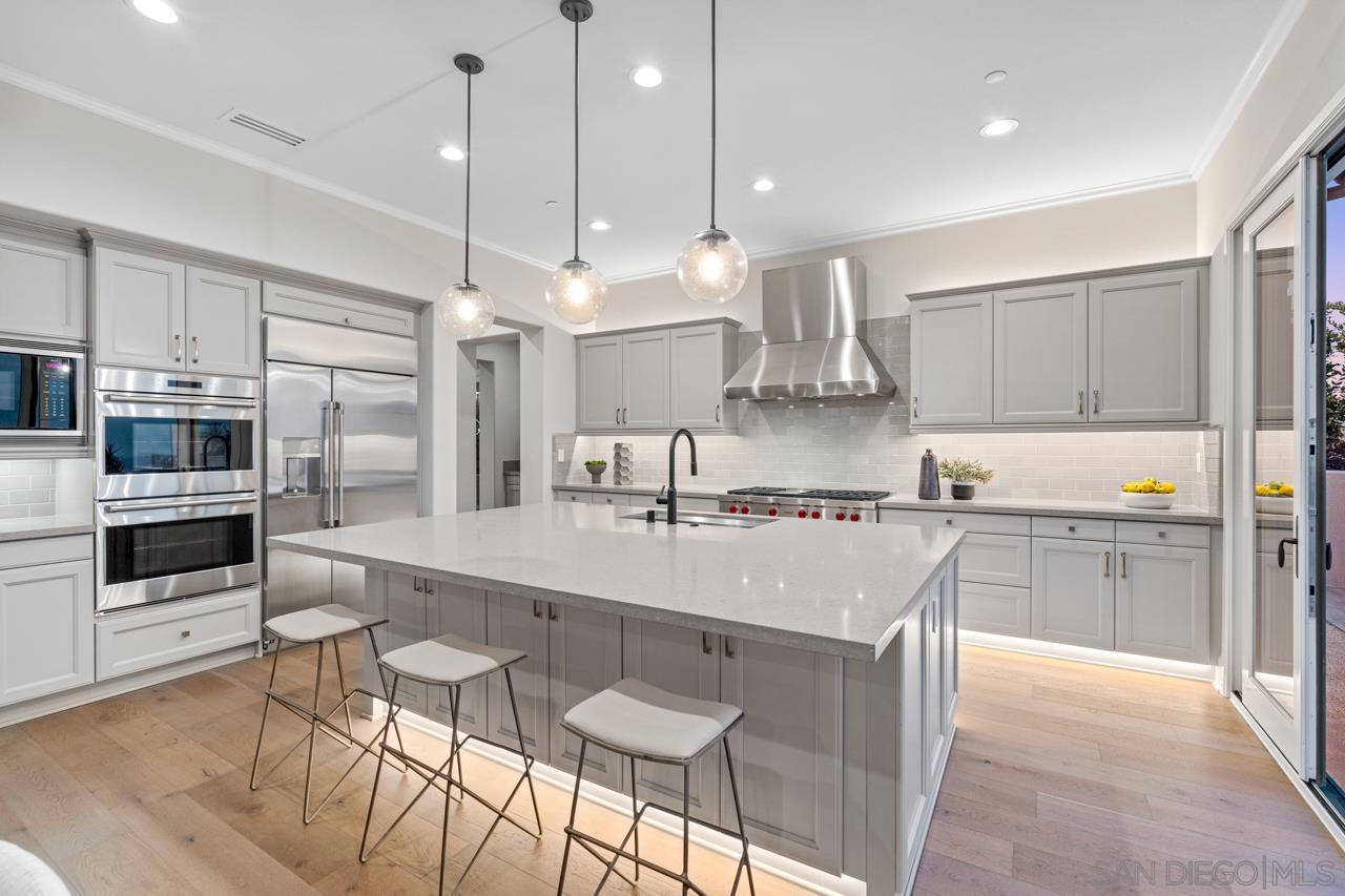 Detail Gallery Image 15 of 64 For 18238  Avenida Apice, Rancho Santa Fe,  CA 92067 - 4 Beds | 4/1 Baths