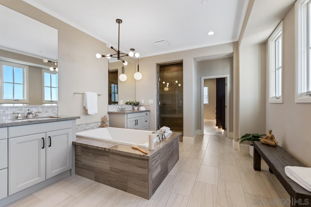 Detail Gallery Image 32 of 64 For 18238  Avenida Apice, Rancho Santa Fe,  CA 92067 - 4 Beds | 4/1 Baths