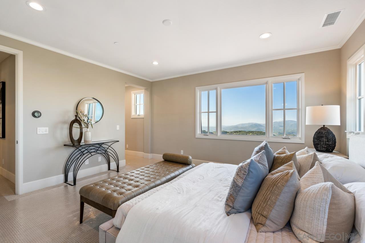 Detail Gallery Image 34 of 64 For 18238  Avenida Apice, Rancho Santa Fe,  CA 92067 - 4 Beds | 4/1 Baths