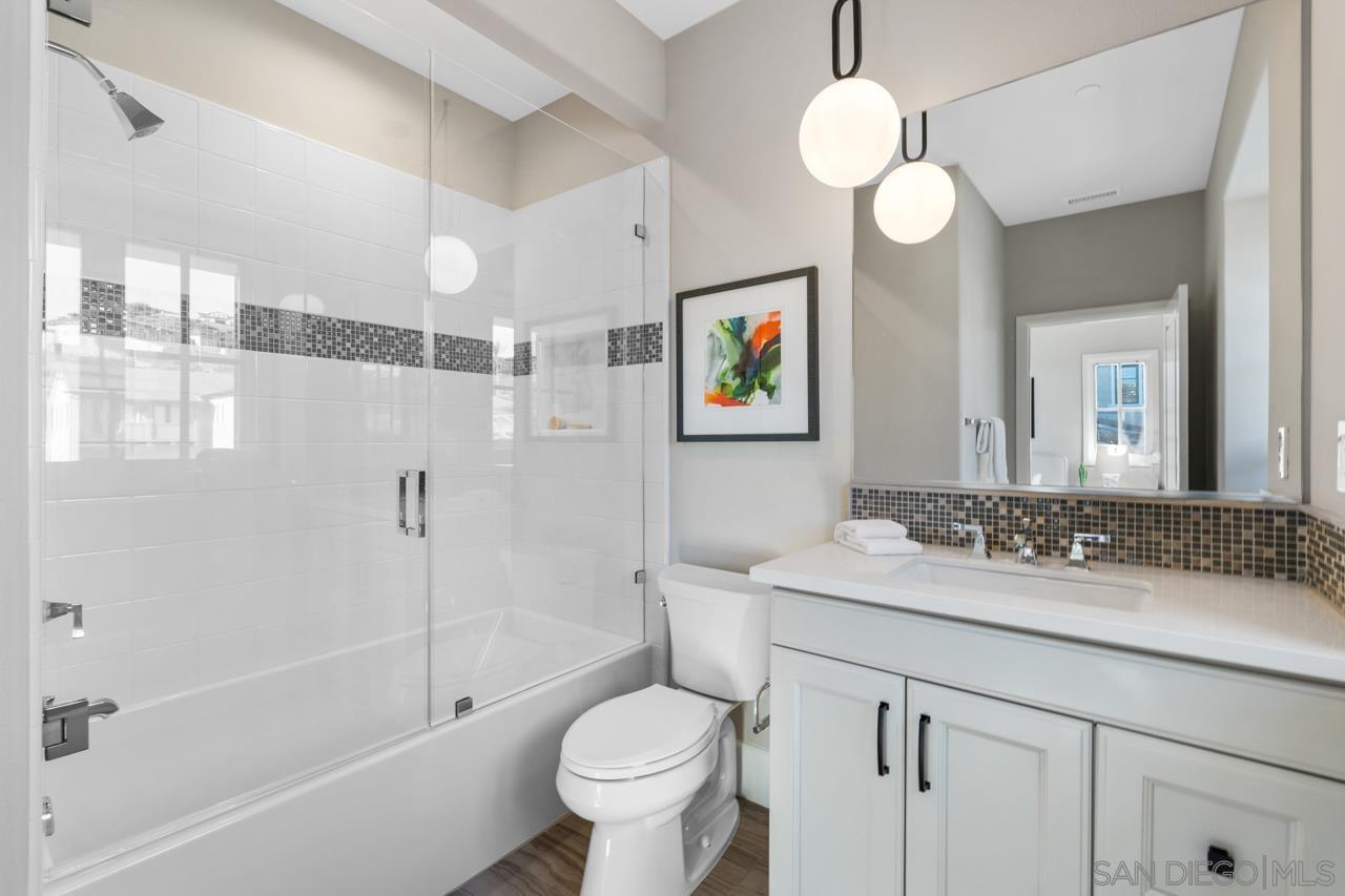 Detail Gallery Image 38 of 64 For 18238  Avenida Apice, Rancho Santa Fe,  CA 92067 - 4 Beds | 4/1 Baths