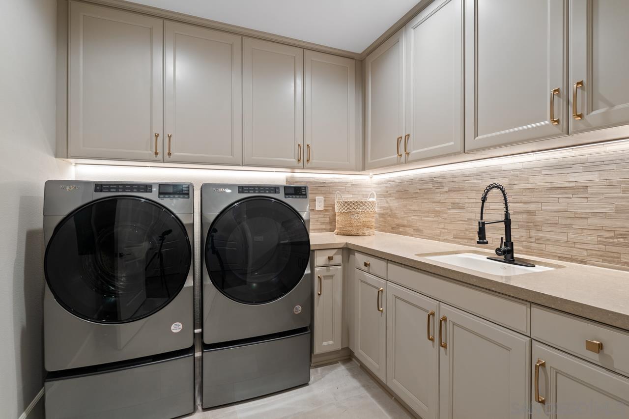 Detail Gallery Image 41 of 64 For 18238  Avenida Apice, Rancho Santa Fe,  CA 92067 - 4 Beds | 4/1 Baths