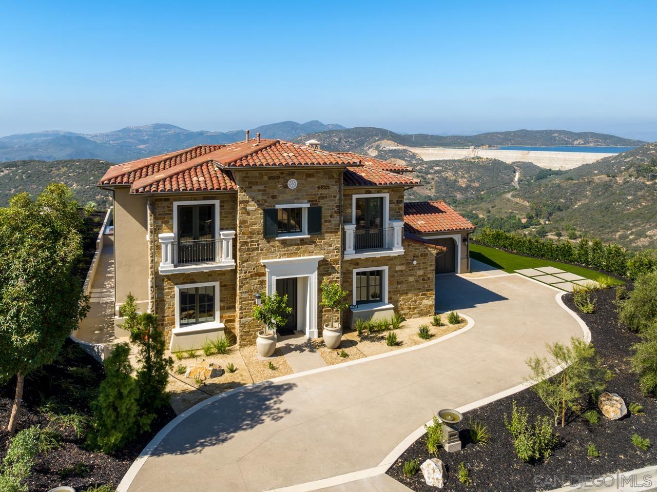 Detail Gallery Image 44 of 64 For 18238  Avenida Apice, Rancho Santa Fe,  CA 92067 - 4 Beds | 4/1 Baths