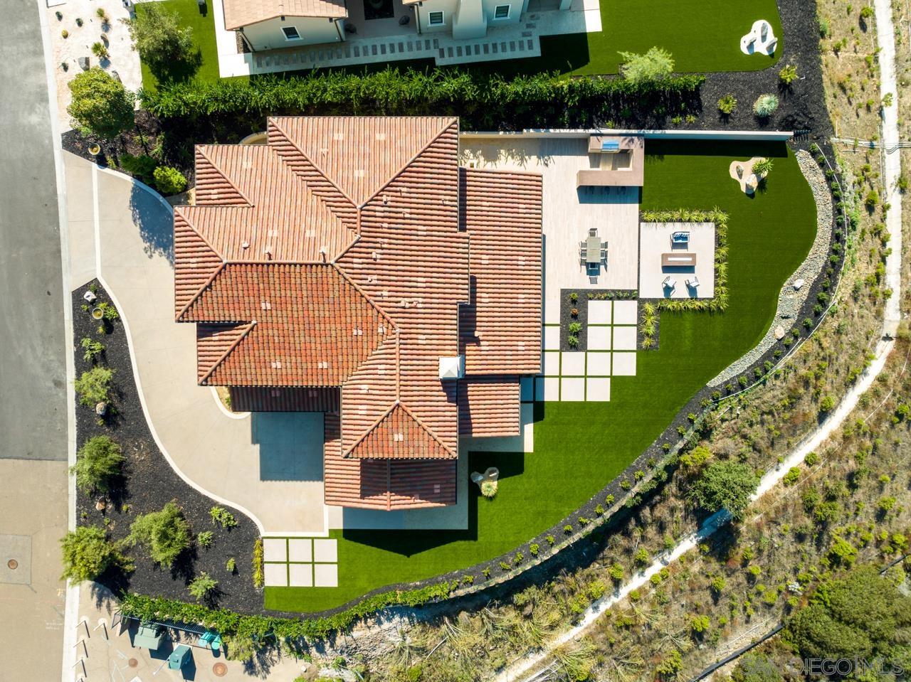 Detail Gallery Image 47 of 64 For 18238  Avenida Apice, Rancho Santa Fe,  CA 92067 - 4 Beds | 4/1 Baths