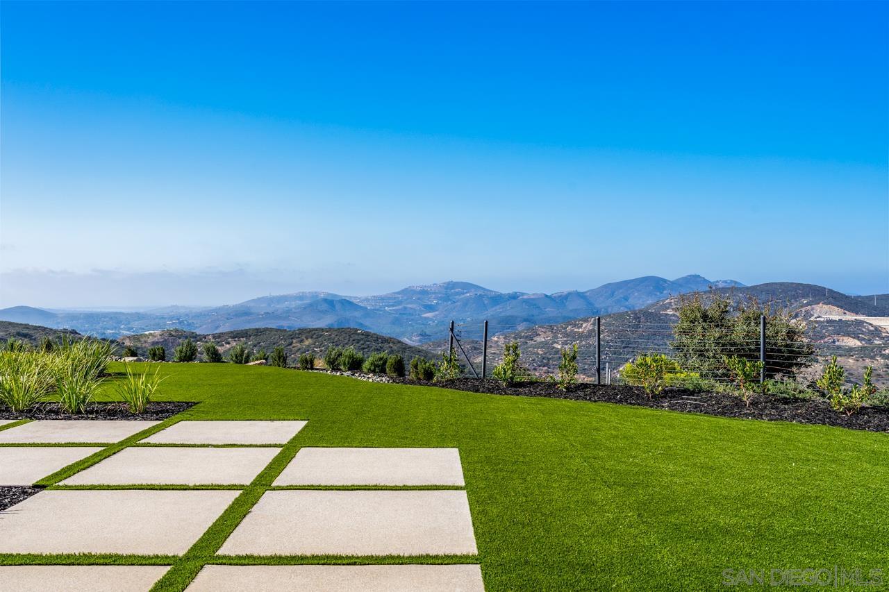 Detail Gallery Image 52 of 64 For 18238  Avenida Apice, Rancho Santa Fe,  CA 92067 - 4 Beds | 4/1 Baths