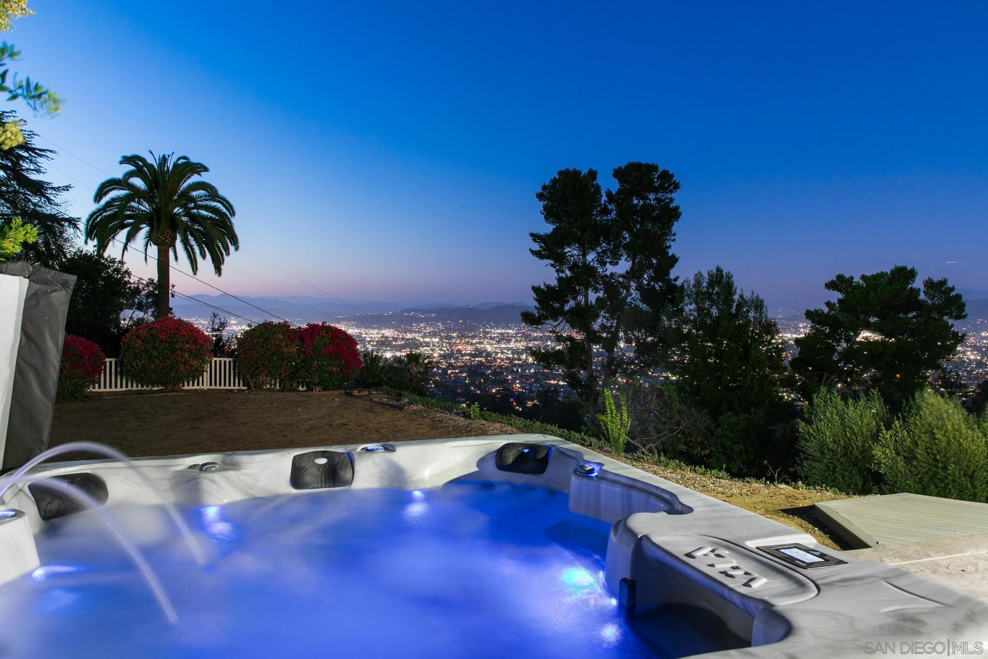 Detail Gallery Image 2 of 69 For 5030  Helix Ter, La Mesa,  CA 91941 - 4 Beds | 2 Baths