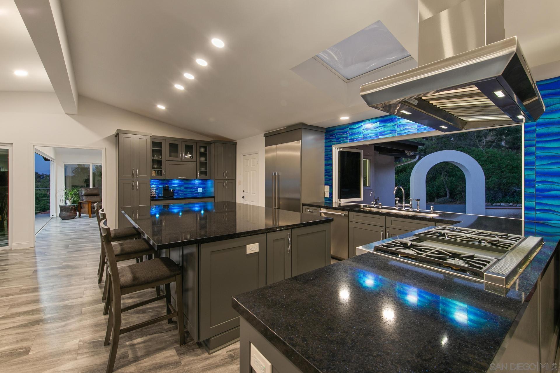 Detail Gallery Image 33 of 69 For 5030  Helix Ter, La Mesa,  CA 91941 - 4 Beds | 2 Baths