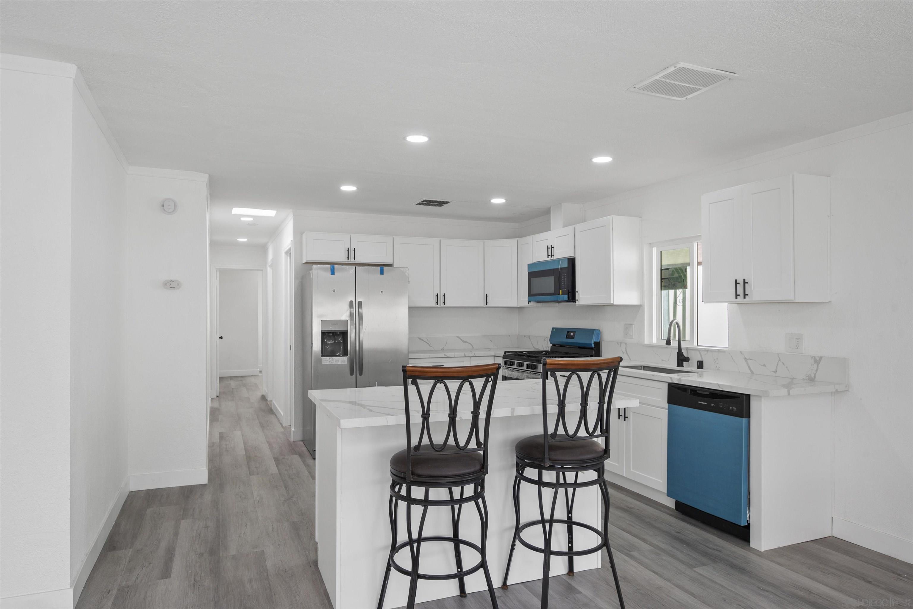 Detail Gallery Image 11 of 25 For 13655  Highway 8 Business  Spc 24,  El Cajon,  CA 92021 - 3 Beds | 2 Baths