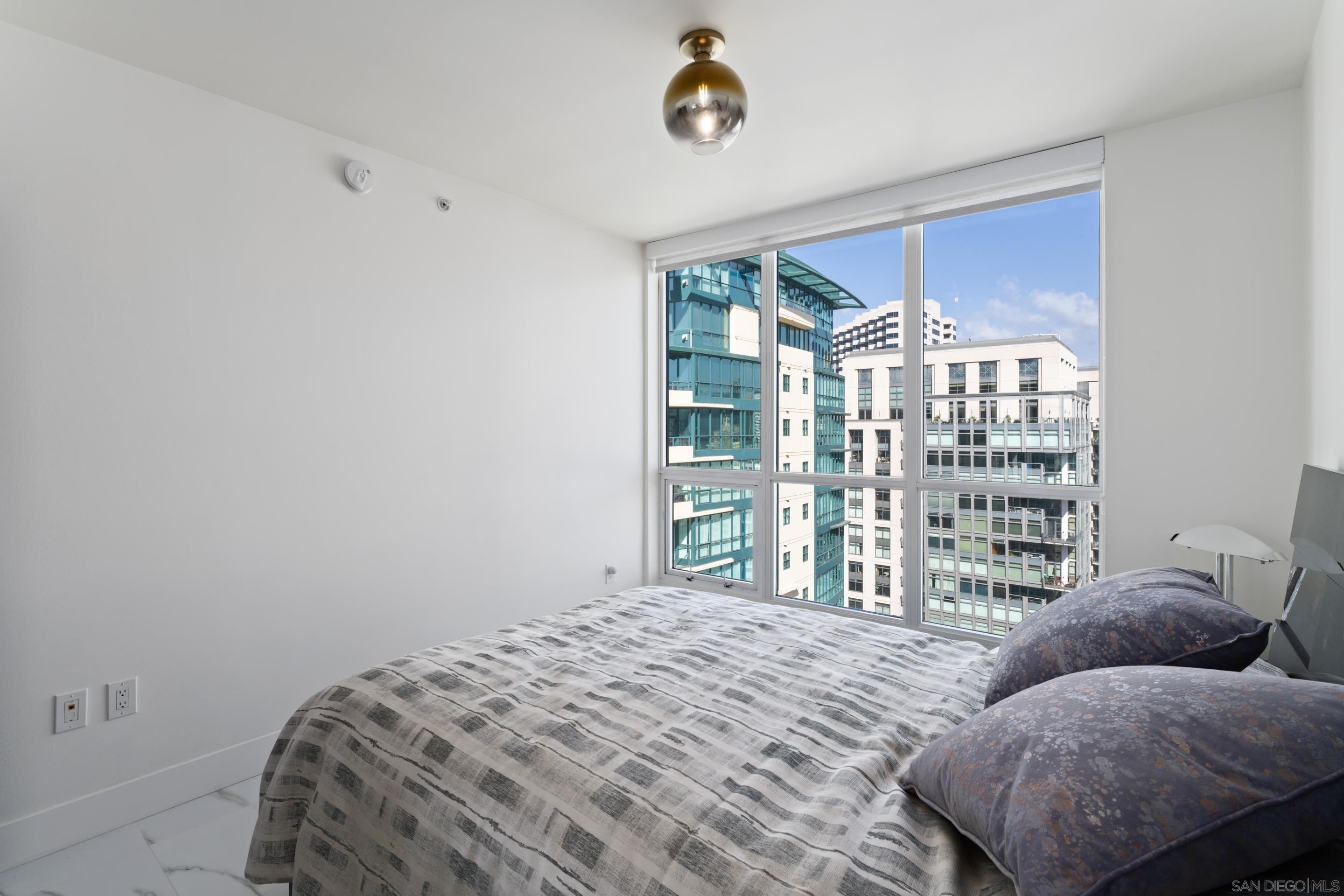 Detail Gallery Image 18 of 73 For 510  1st Ave  2204, San Diego,  CA 92101 - 3 Beds | 3 Baths