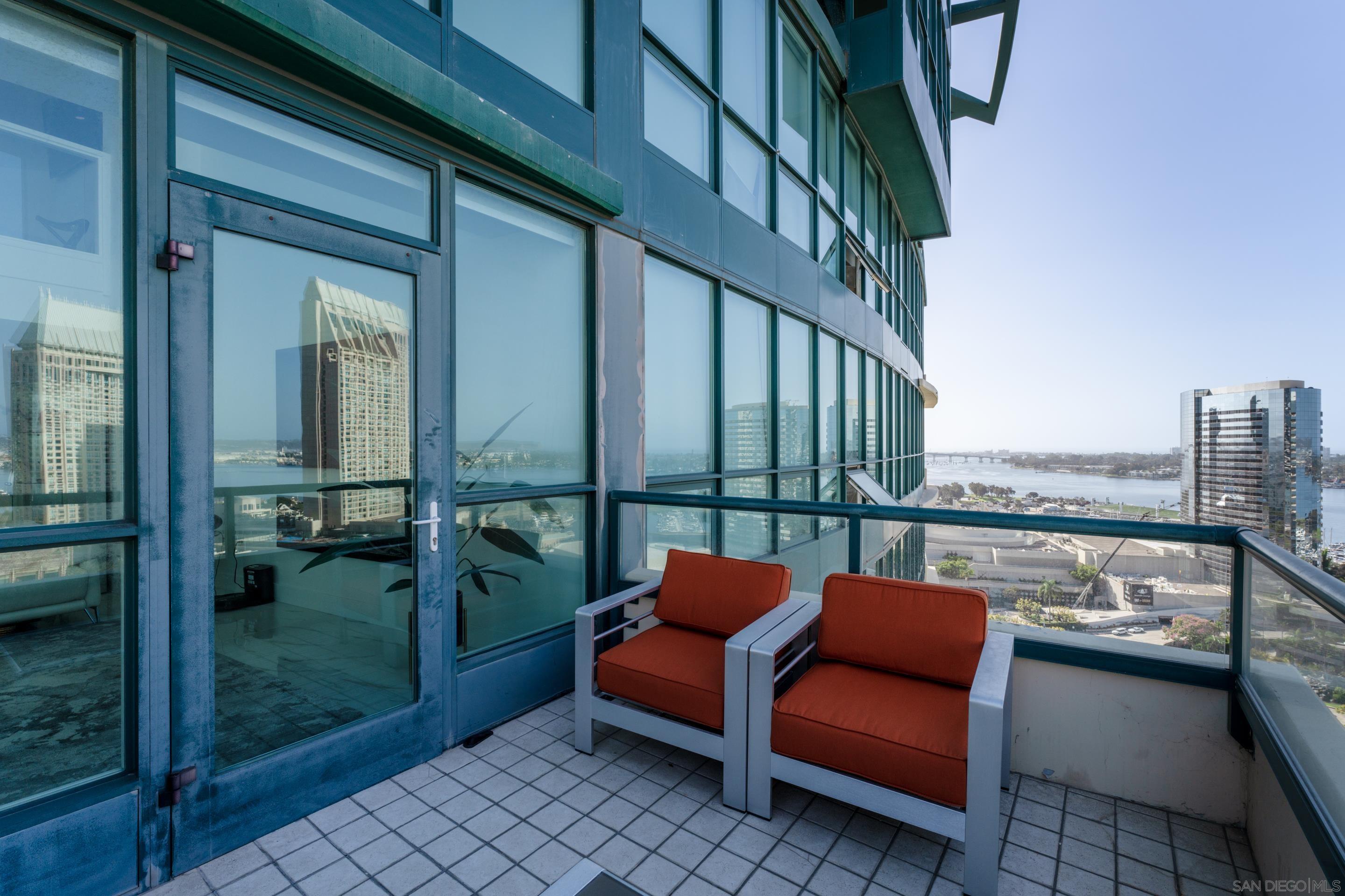 Detail Gallery Image 40 of 73 For 510  1st Ave  2204, San Diego,  CA 92101 - 3 Beds | 3 Baths