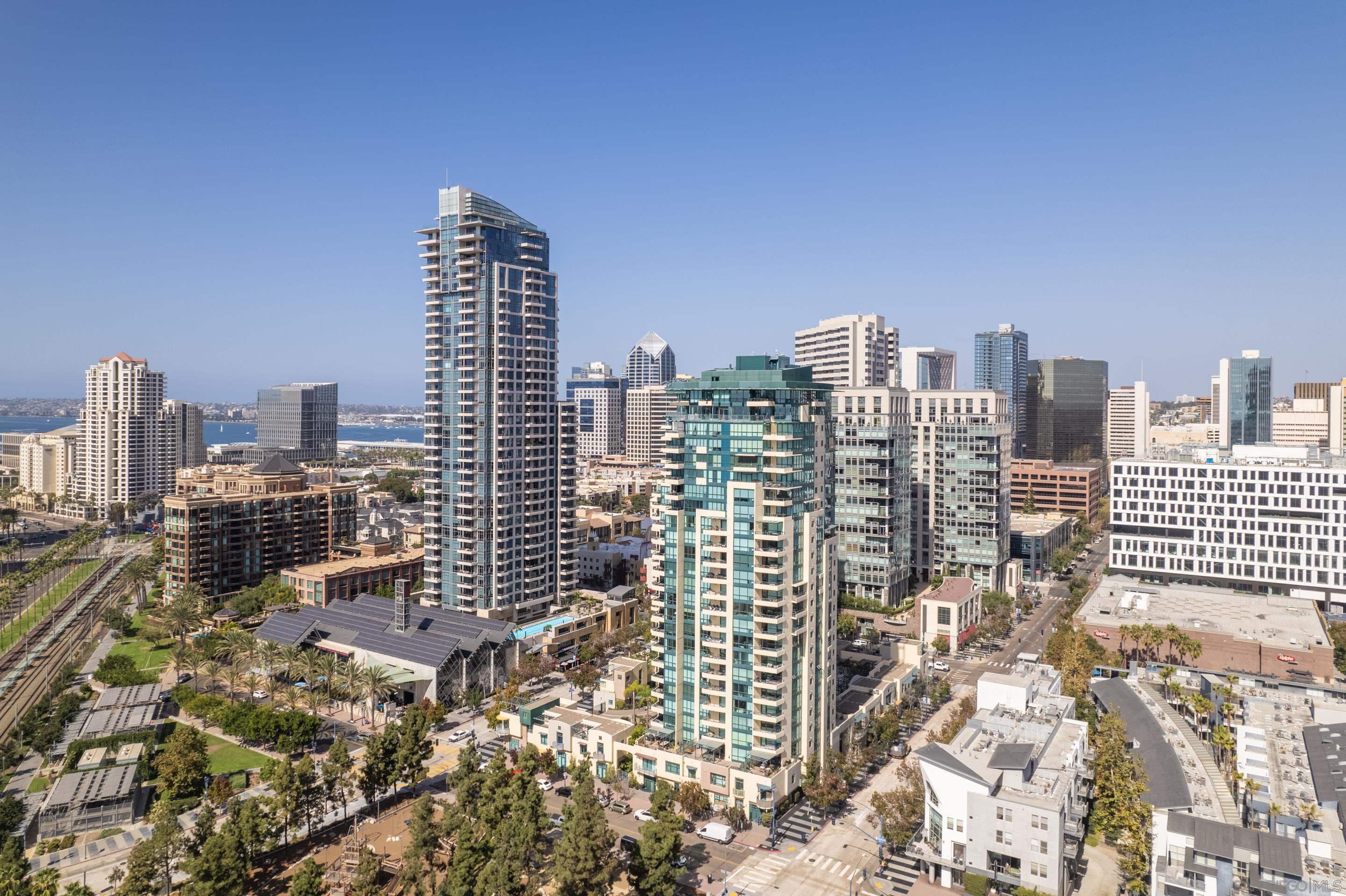 Detail Gallery Image 45 of 73 For 510  1st Ave  2204, San Diego,  CA 92101 - 3 Beds | 3 Baths