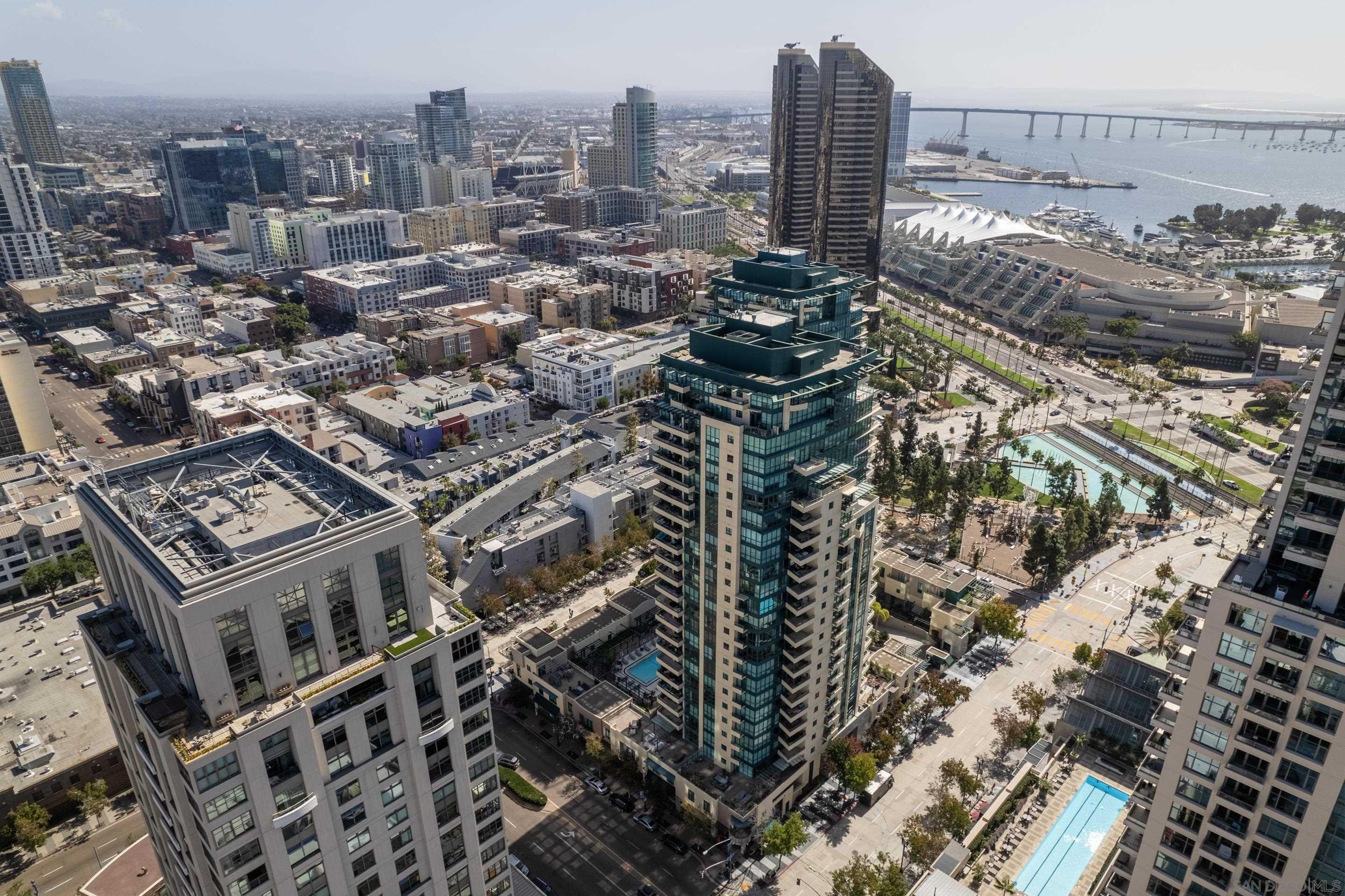 Detail Gallery Image 62 of 73 For 510  1st Ave  2204, San Diego,  CA 92101 - 3 Beds | 3 Baths