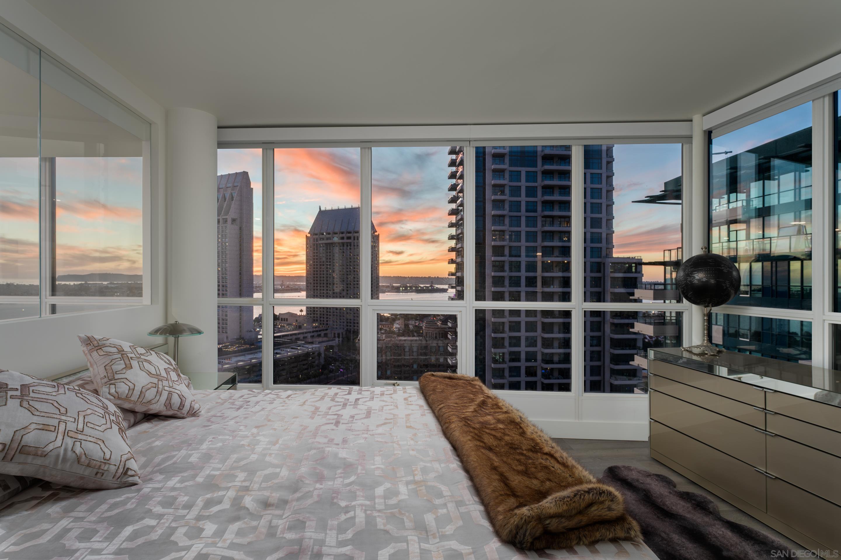 Detail Gallery Image 65 of 73 For 510  1st Ave  2204, San Diego,  CA 92101 - 3 Beds | 3 Baths