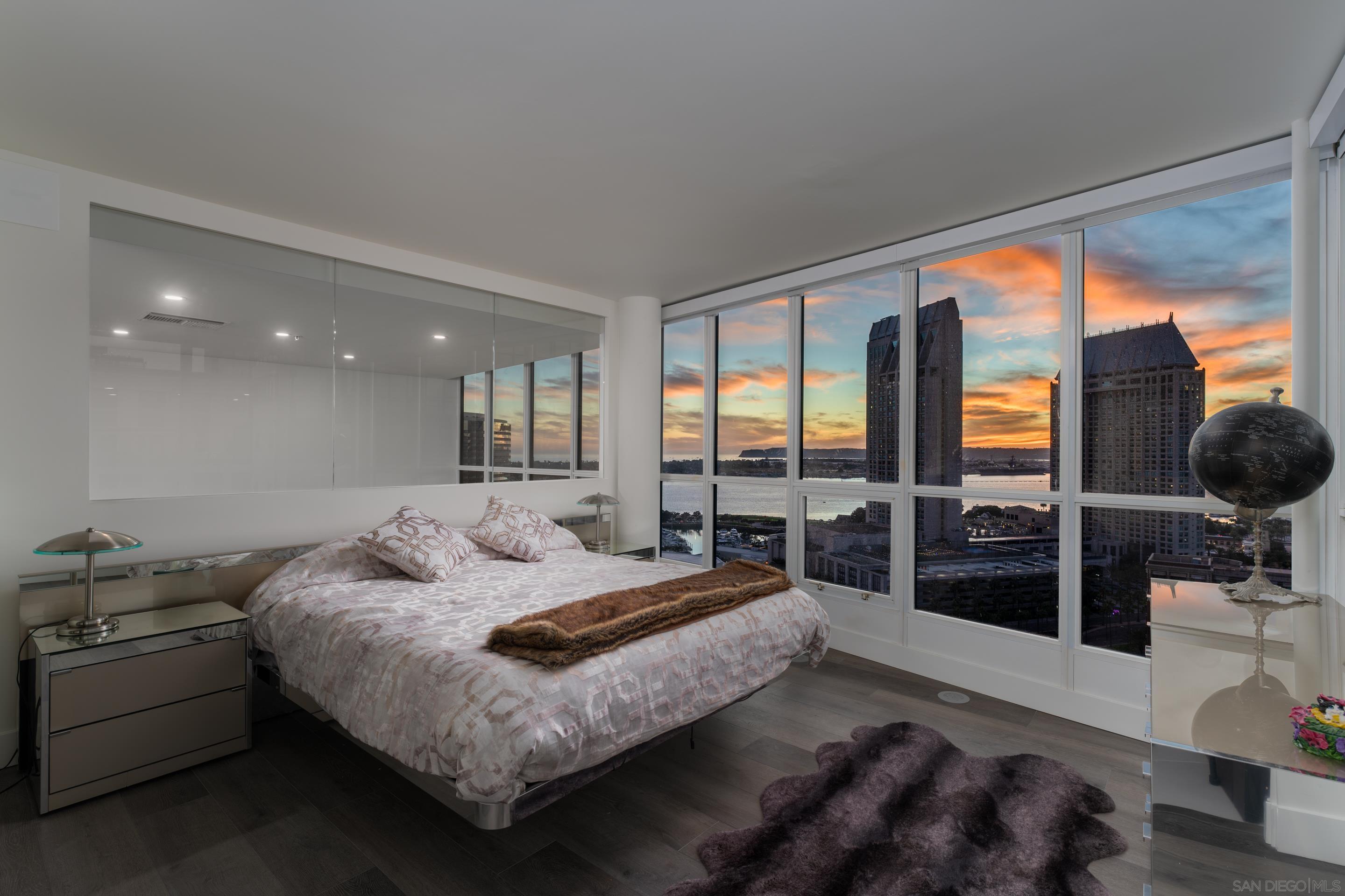 Detail Gallery Image 67 of 73 For 510  1st Ave  2204, San Diego,  CA 92101 - 3 Beds | 3 Baths