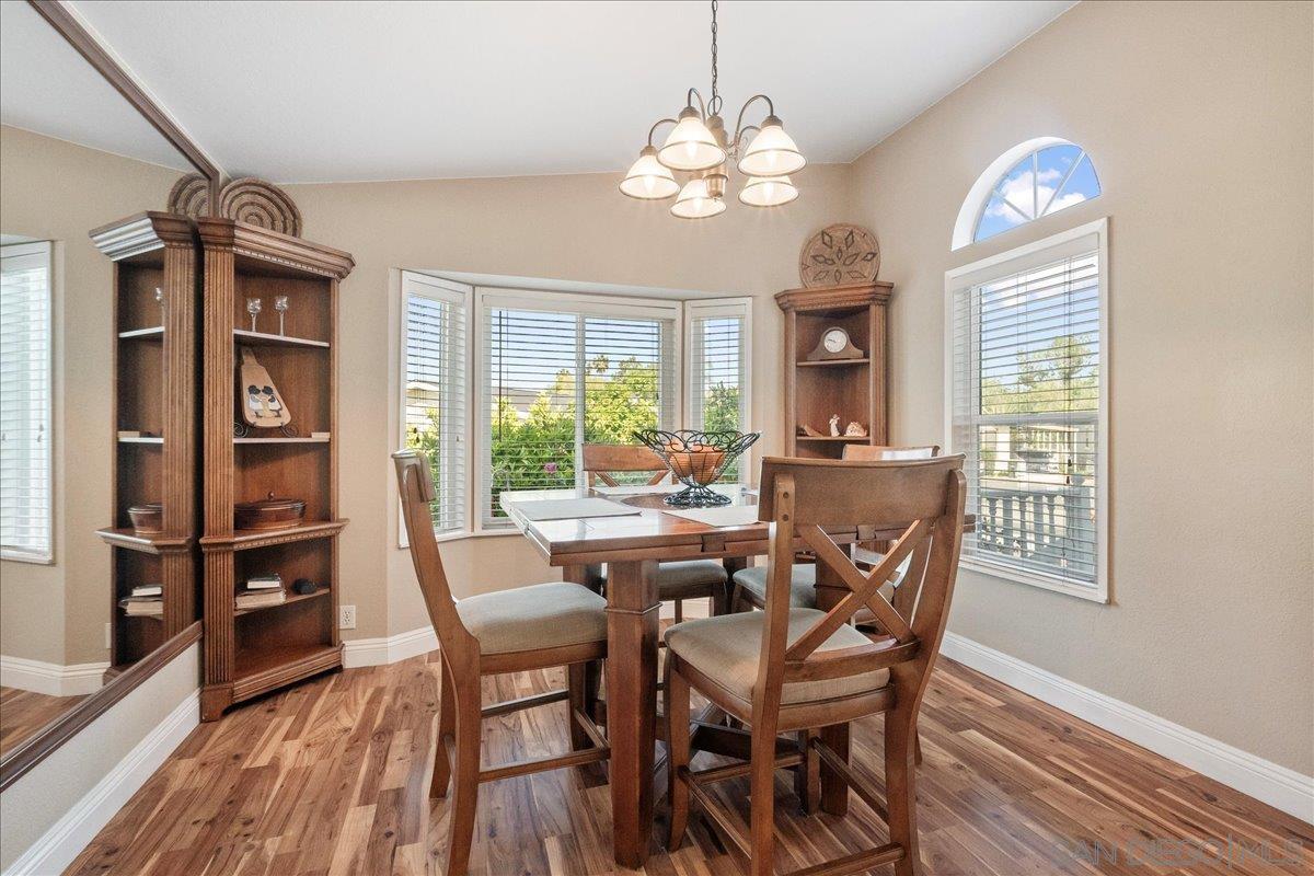 Detail Gallery Image 6 of 20 For 13327  Casa Vista St, Poway,  CA 92064 - 2 Beds | 2 Baths