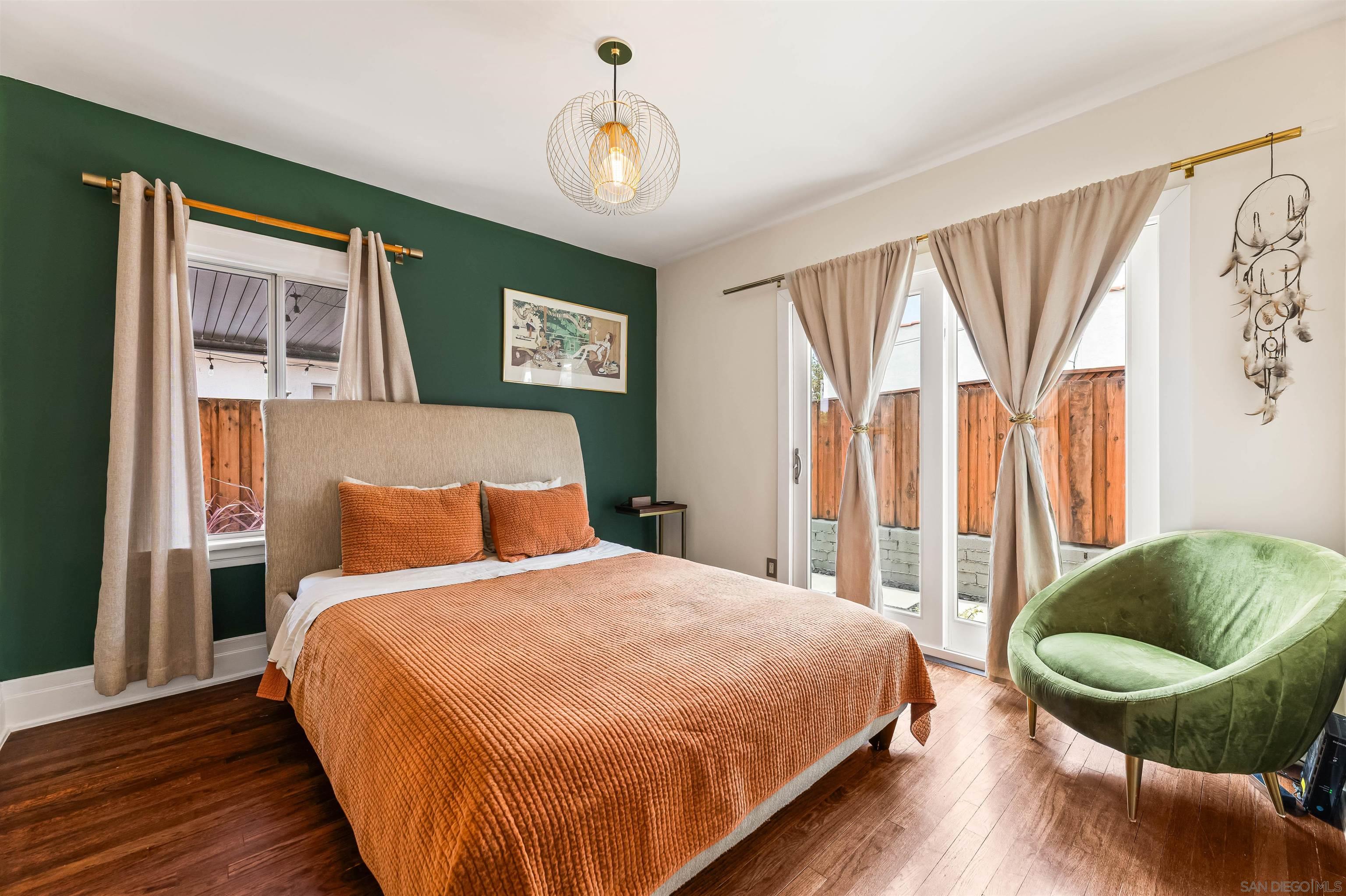 Detail Gallery Image 8 of 31 For 11202  Emelita, North Hollywood,  CA 91601 - 2 Beds | 1 Baths