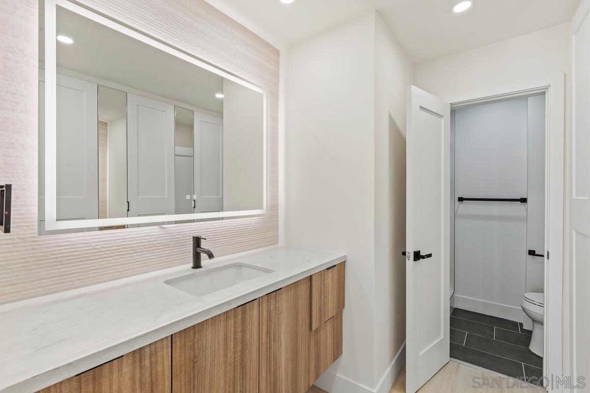 Detail Gallery Image 8 of 19 For 1855  Diamond St  5-309, San Diego,  CA 92109 - 2 Beds | 2 Baths