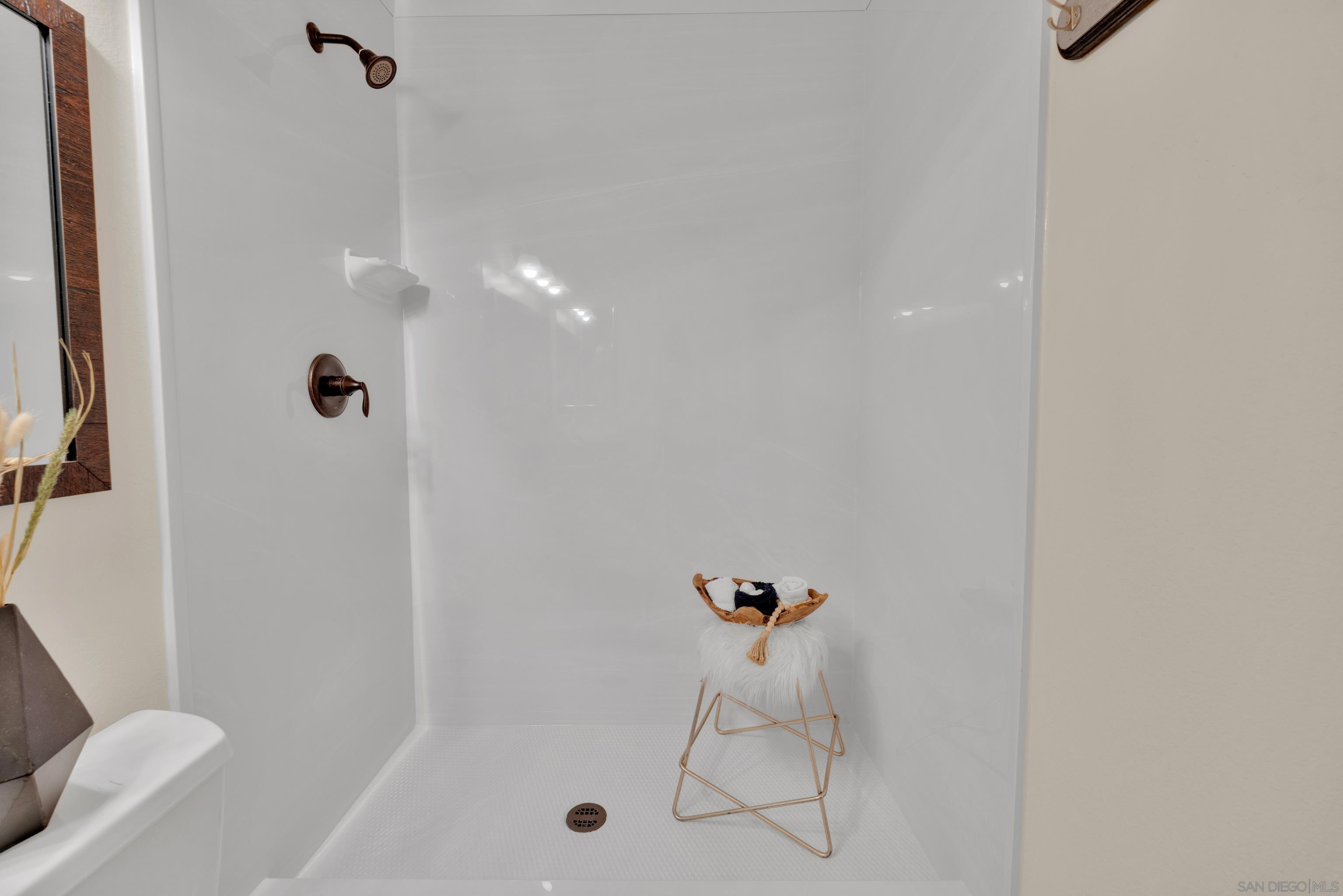 Detail Gallery Image 28 of 60 For 2010  Palsero Ave, Escondido,  CA 92029 - 4 Beds | 3 Baths