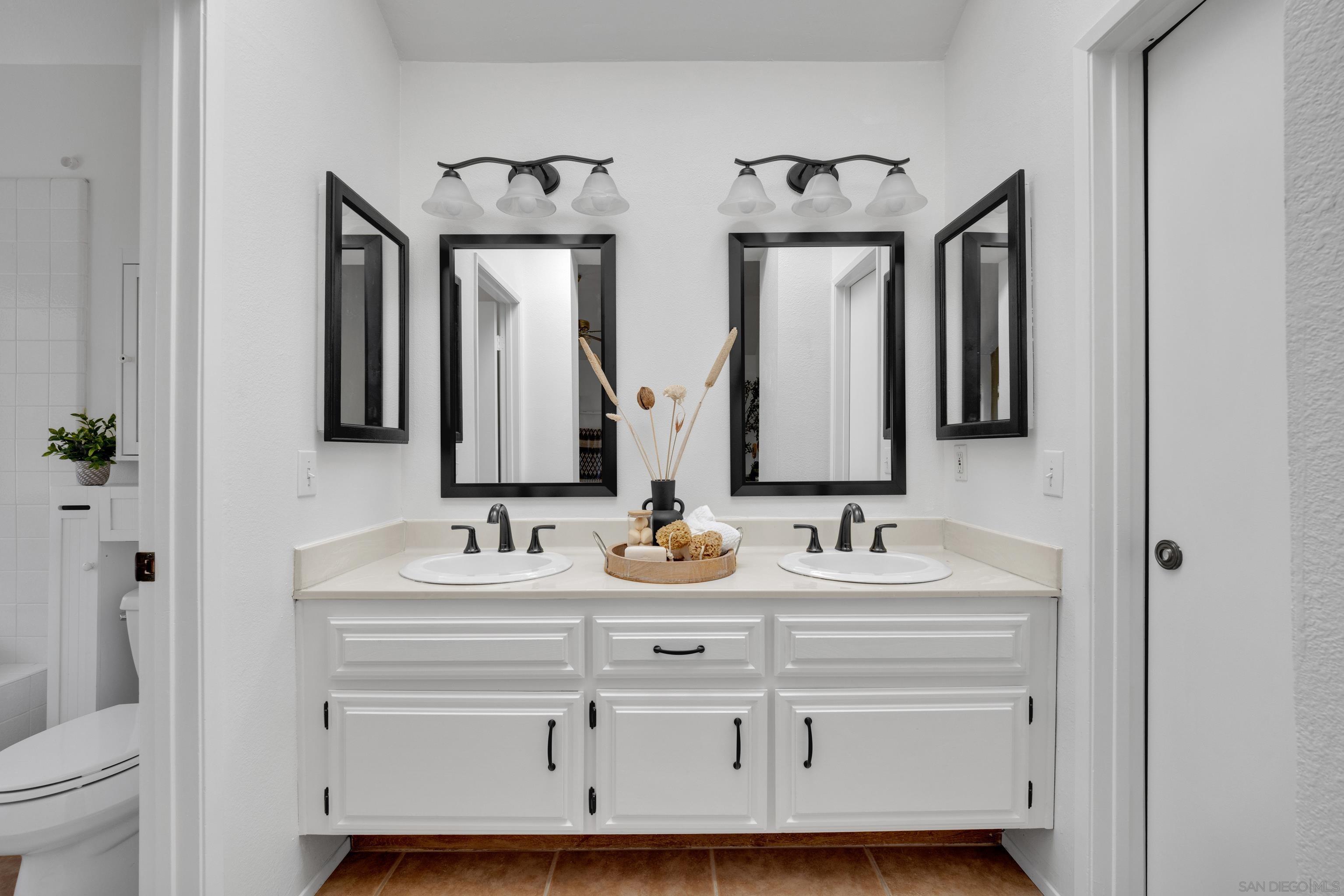 Detail Gallery Image 35 of 60 For 2010  Palsero Ave, Escondido,  CA 92029 - 4 Beds | 3 Baths