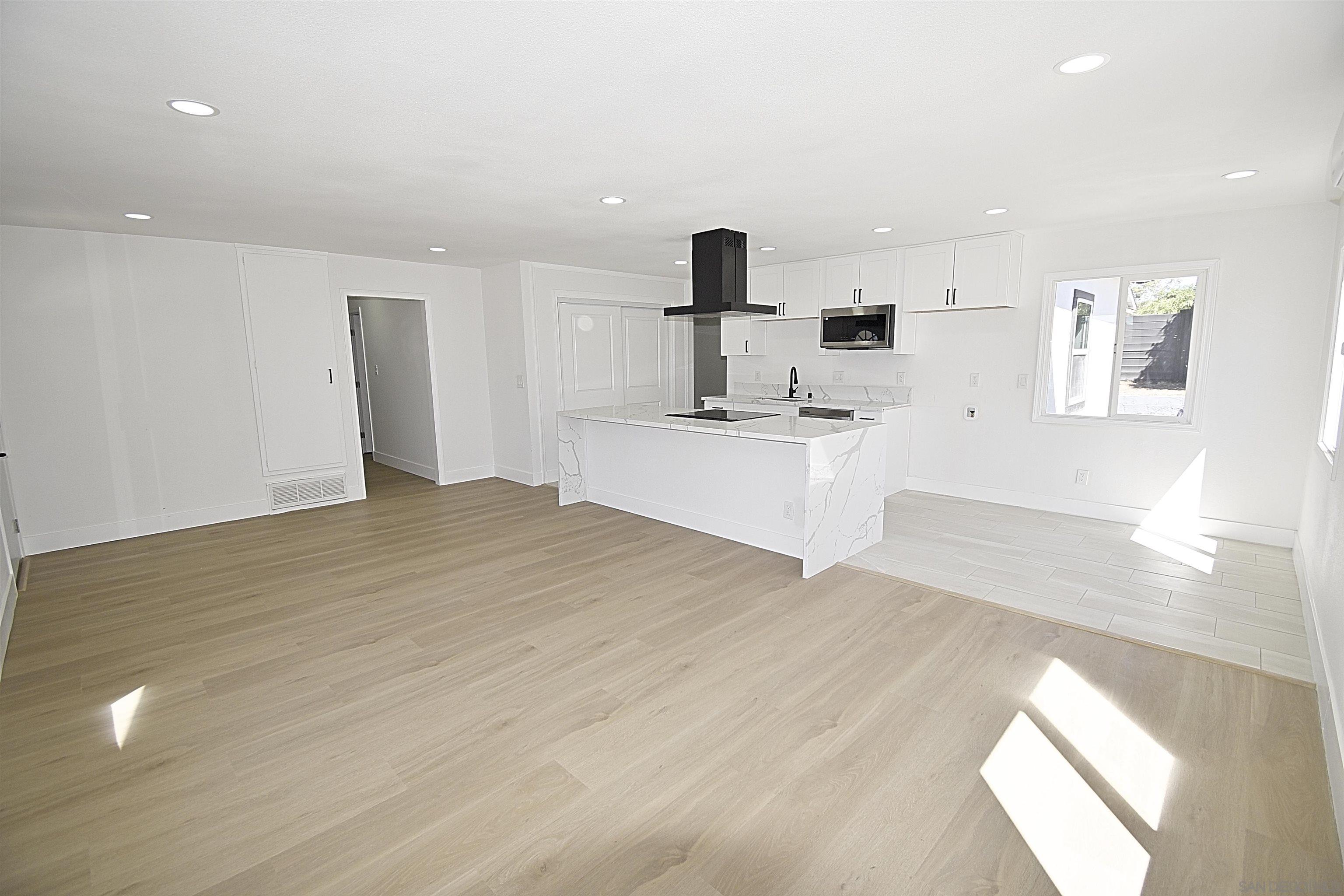 Detail Gallery Image 3 of 49 For 4772  Mount Gaywas, San Diego,  CA 92117 - 5 Beds | 2 Baths