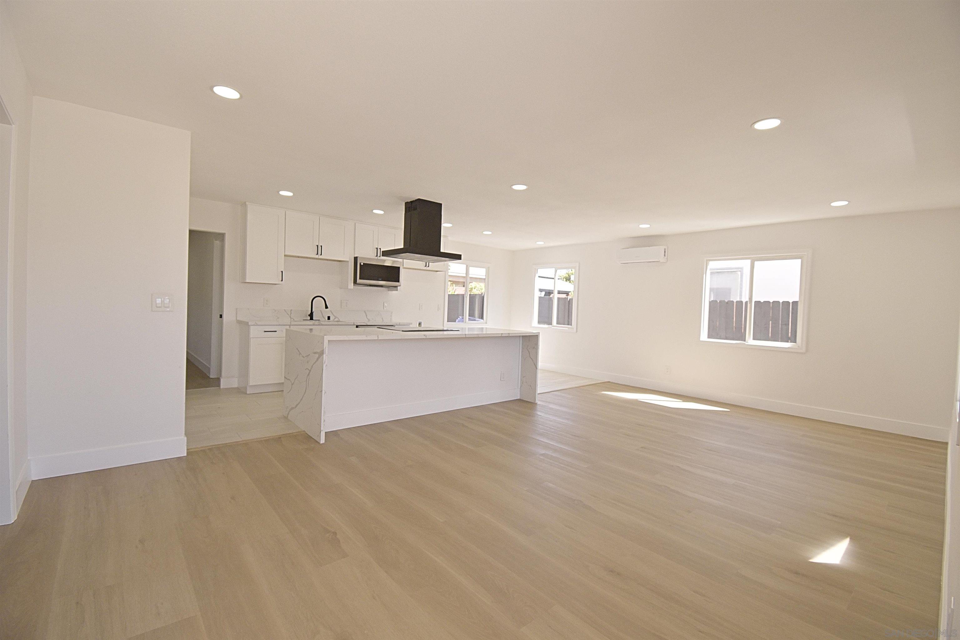 Detail Gallery Image 4 of 49 For 4772  Mount Gaywas, San Diego,  CA 92117 - 5 Beds | 2 Baths