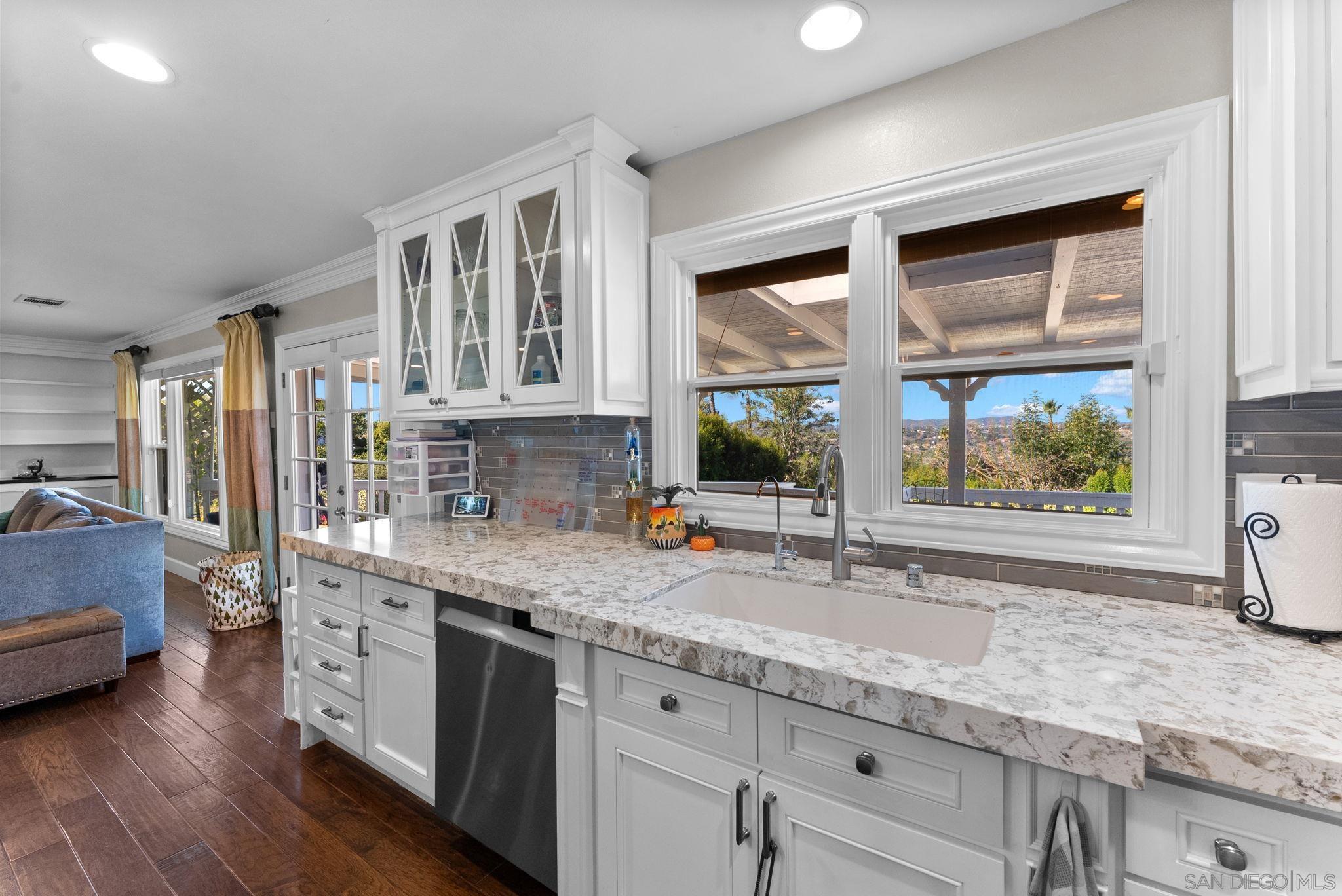 Detail Gallery Image 14 of 75 For 3045  Mary Ln, Escondido,  CA 92025 - 6 Beds | 4/1 Baths