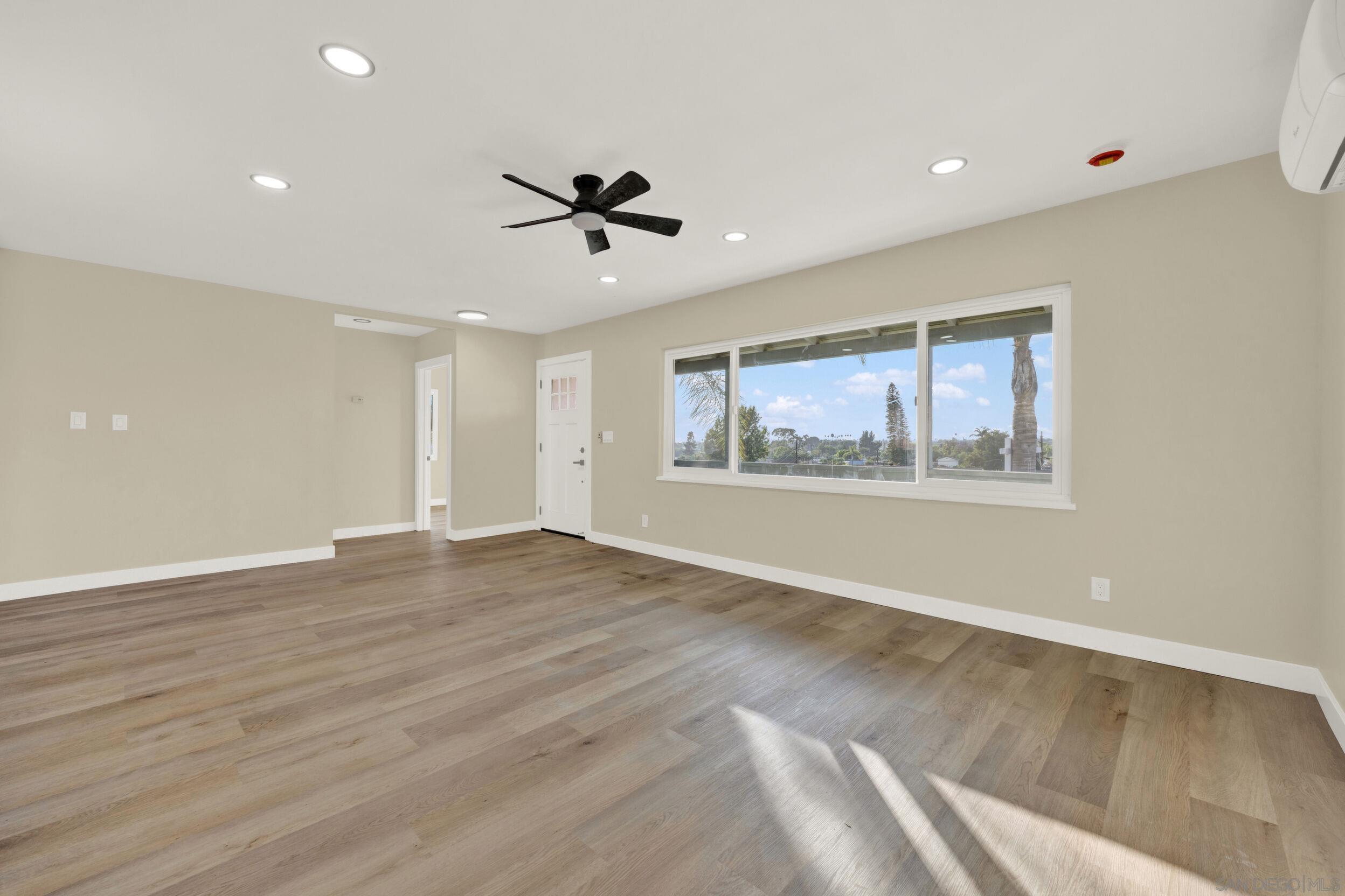 Detail Gallery Image 6 of 25 For 2151  54th, San Diego,  CA 92105 - 2 Beds | 1/1 Baths