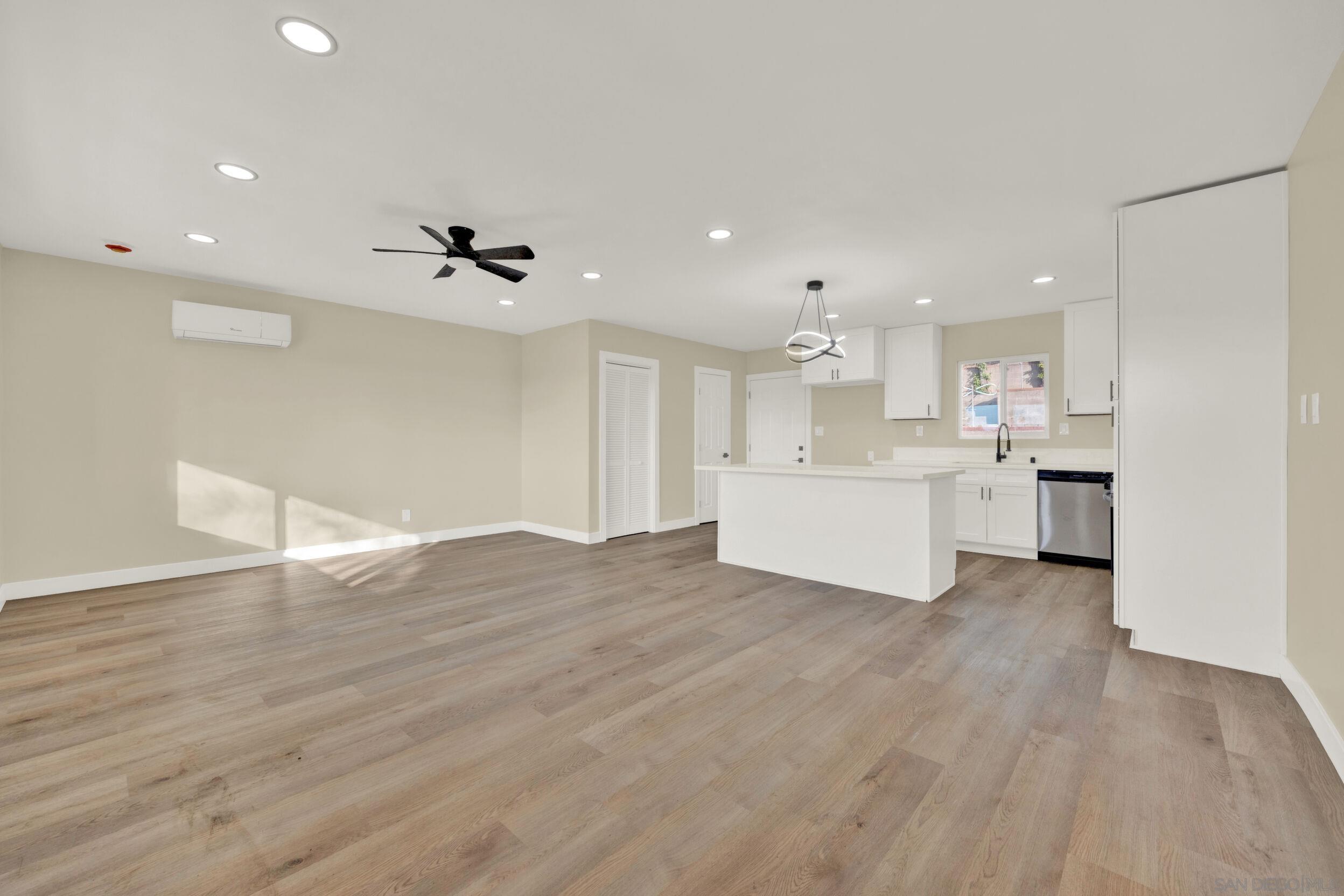 Detail Gallery Image 7 of 25 For 2151  54th, San Diego,  CA 92105 - 2 Beds | 1/1 Baths