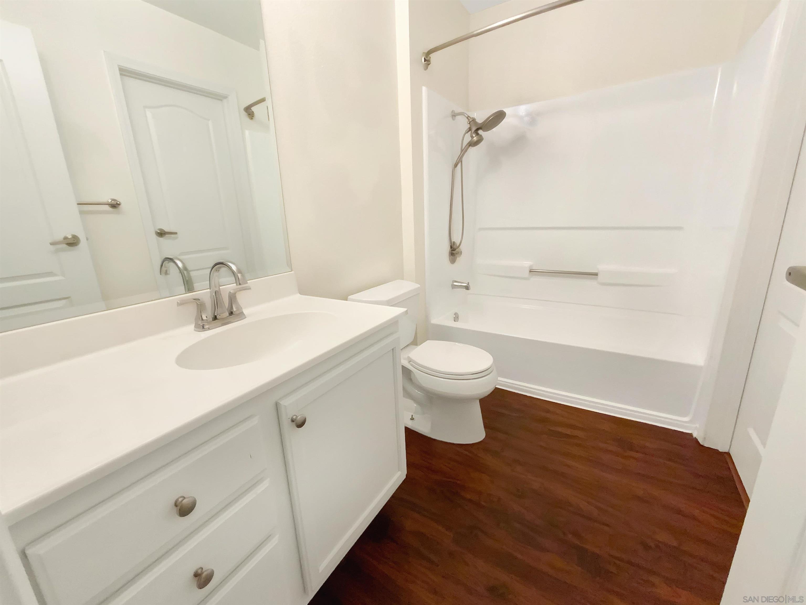 Detail Gallery Image 5 of 22 For 12059  Alta Carmel Ct  #168,  San Diego,  CA 92128 - 2 Beds | 2 Baths