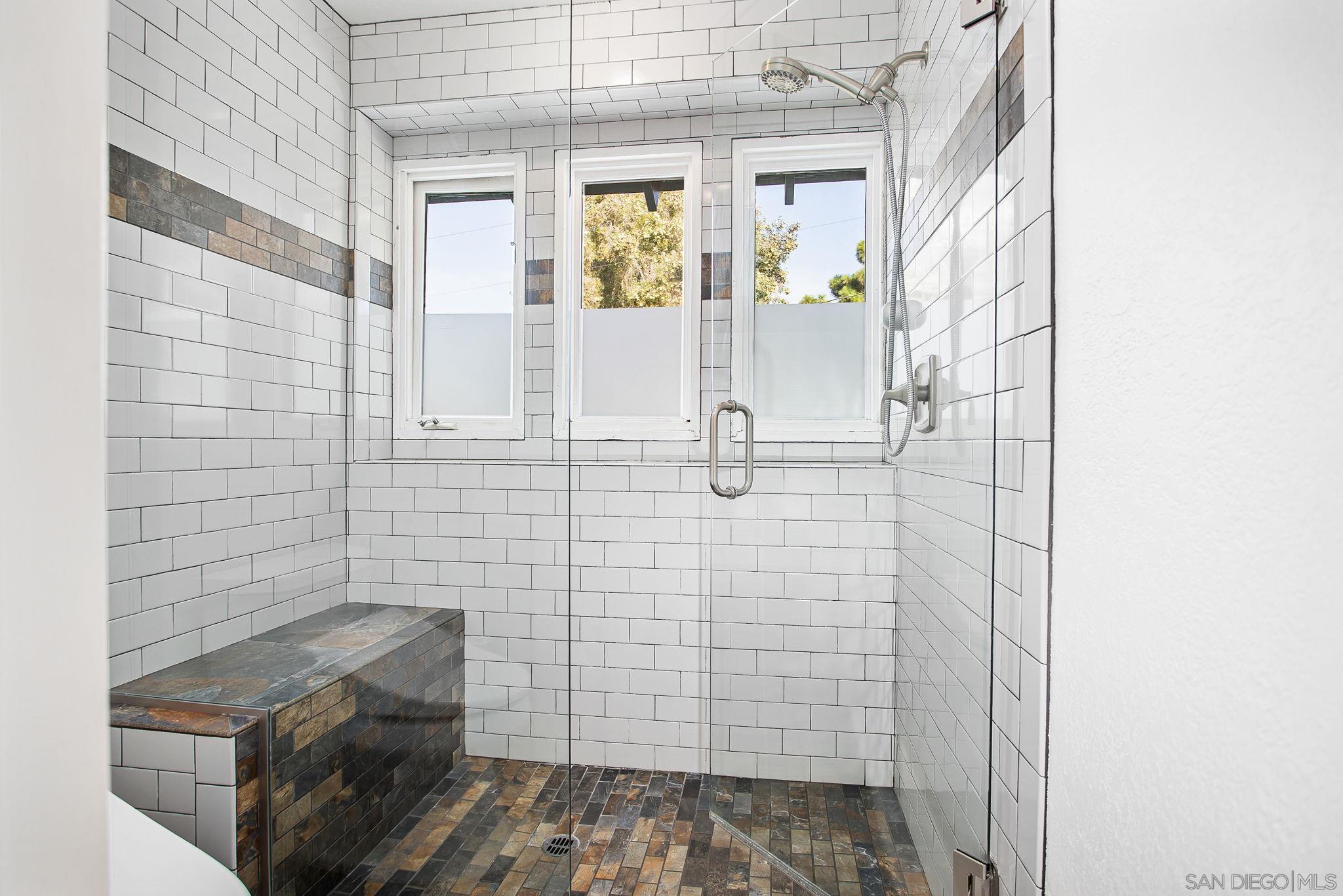 Detail Gallery Image 46 of 62 For 445  Sheffield Ave, Cardiff By The Sea,  CA 92007 - 4 Beds | 3/1 Baths