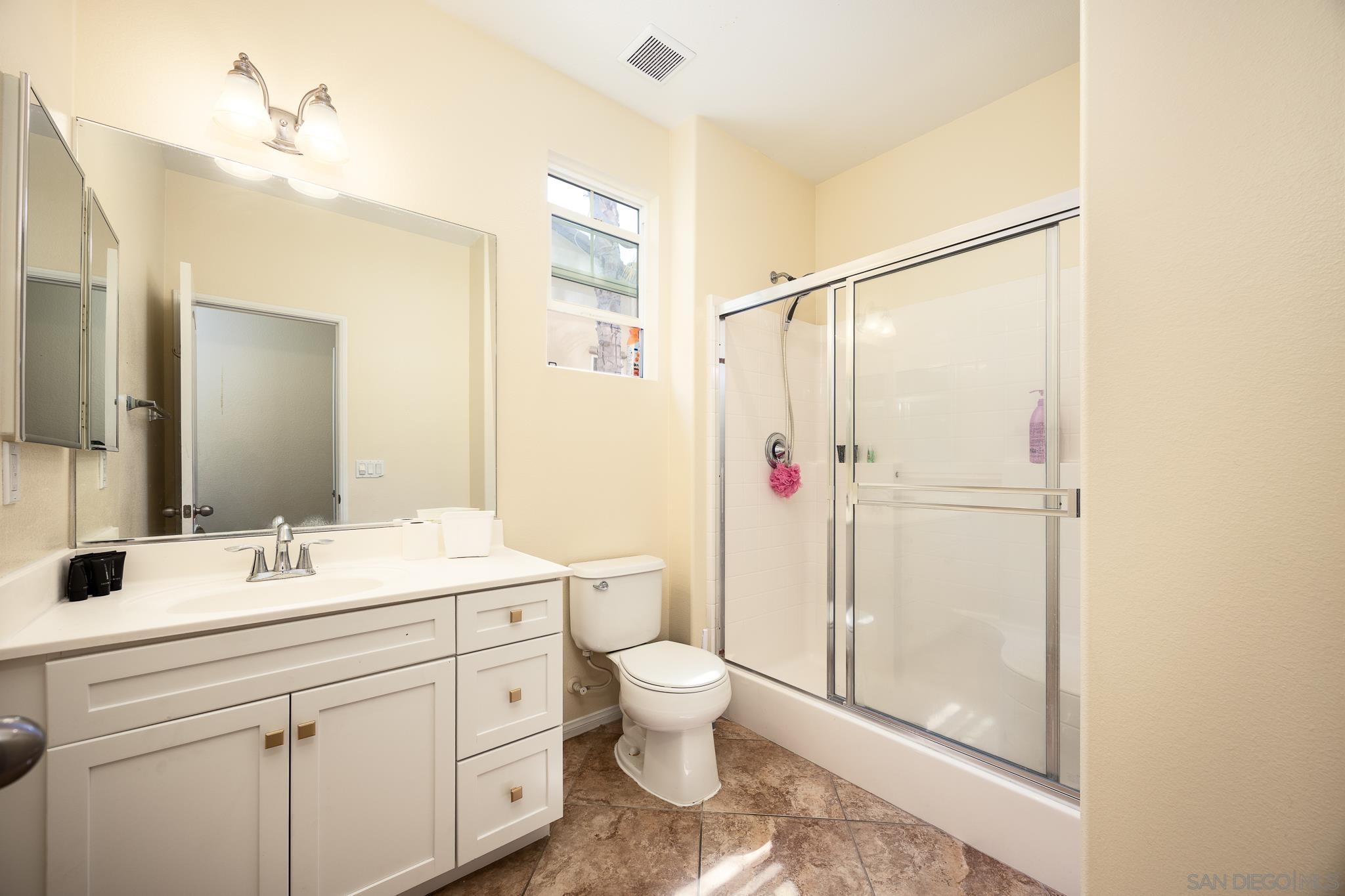 Detail Gallery Image 19 of 44 For 5120  Sevilla St, Santee,  CA 92071 - 5 Beds | 4/1 Baths