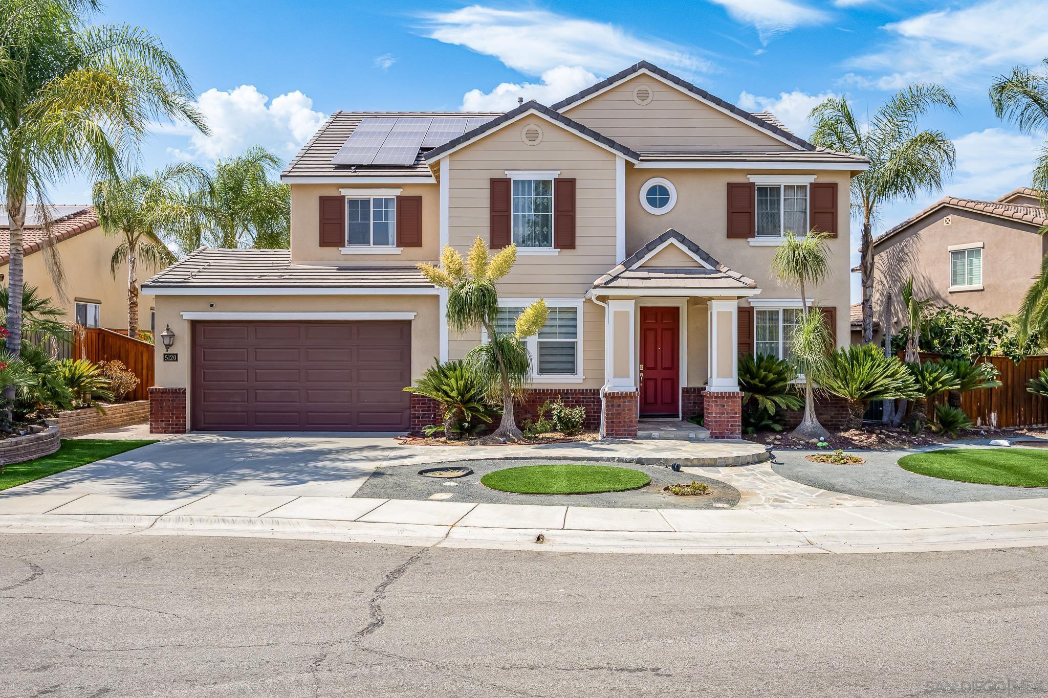 Detail Gallery Image 3 of 44 For 5120  Sevilla St, Santee,  CA 92071 - 5 Beds | 4/1 Baths