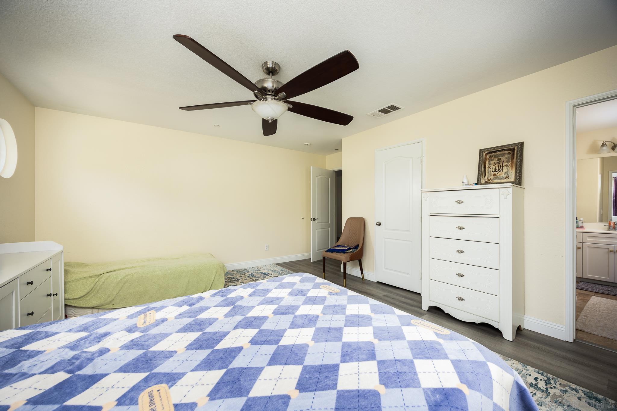 Detail Gallery Image 27 of 44 For 5120  Sevilla St, Santee,  CA 92071 - 5 Beds | 4/1 Baths