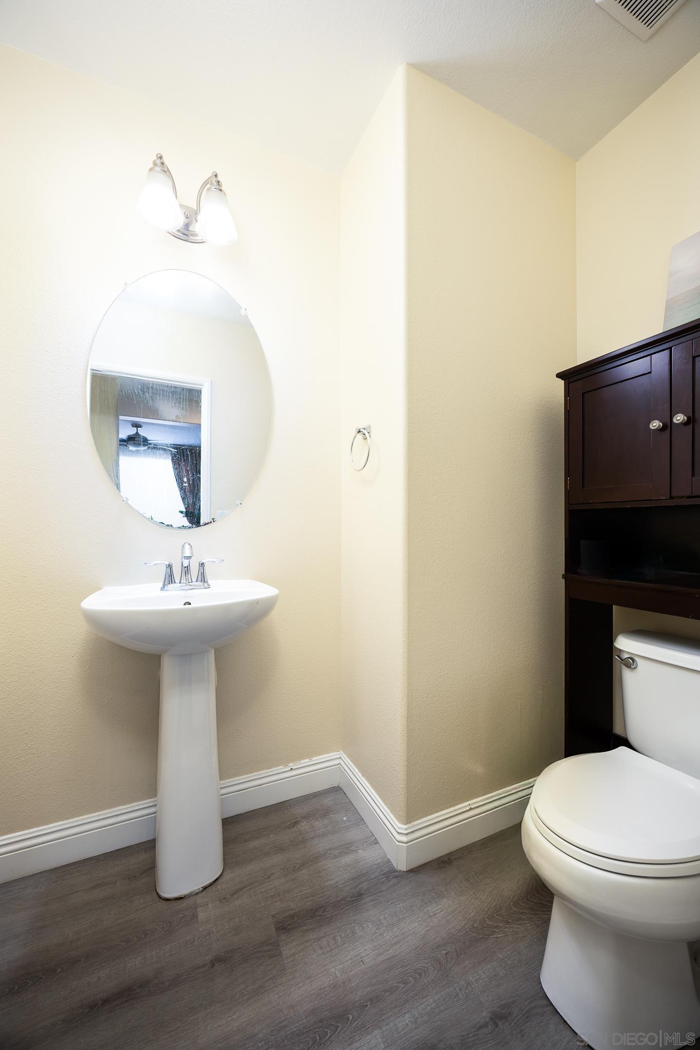 Detail Gallery Image 9 of 44 For 5120  Sevilla St, Santee,  CA 92071 - 5 Beds | 4/1 Baths