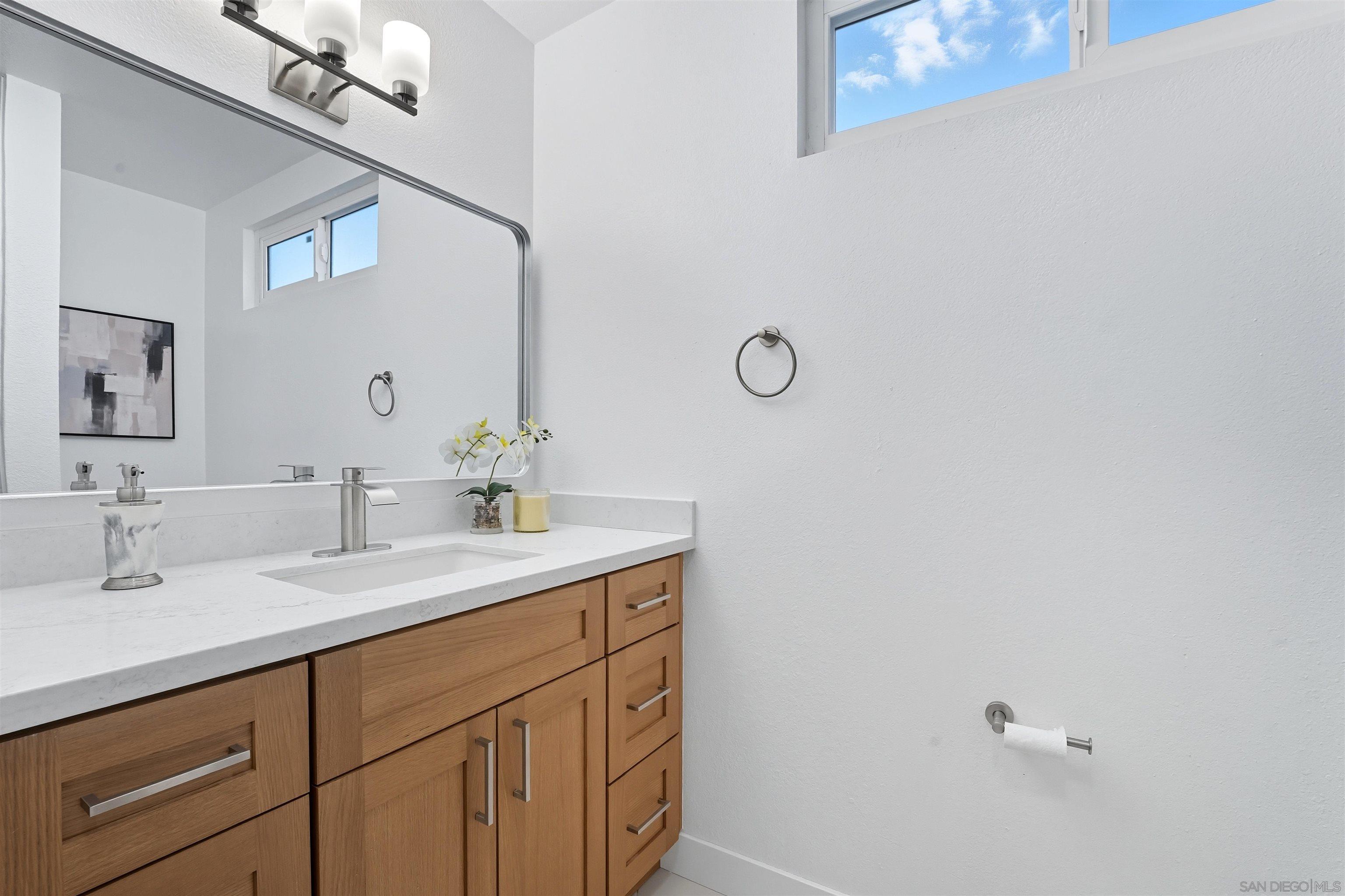 Detail Gallery Image 17 of 28 For 9562  Benavente St, San Diego,  CA 92129 - 5 Beds | 3/1 Baths