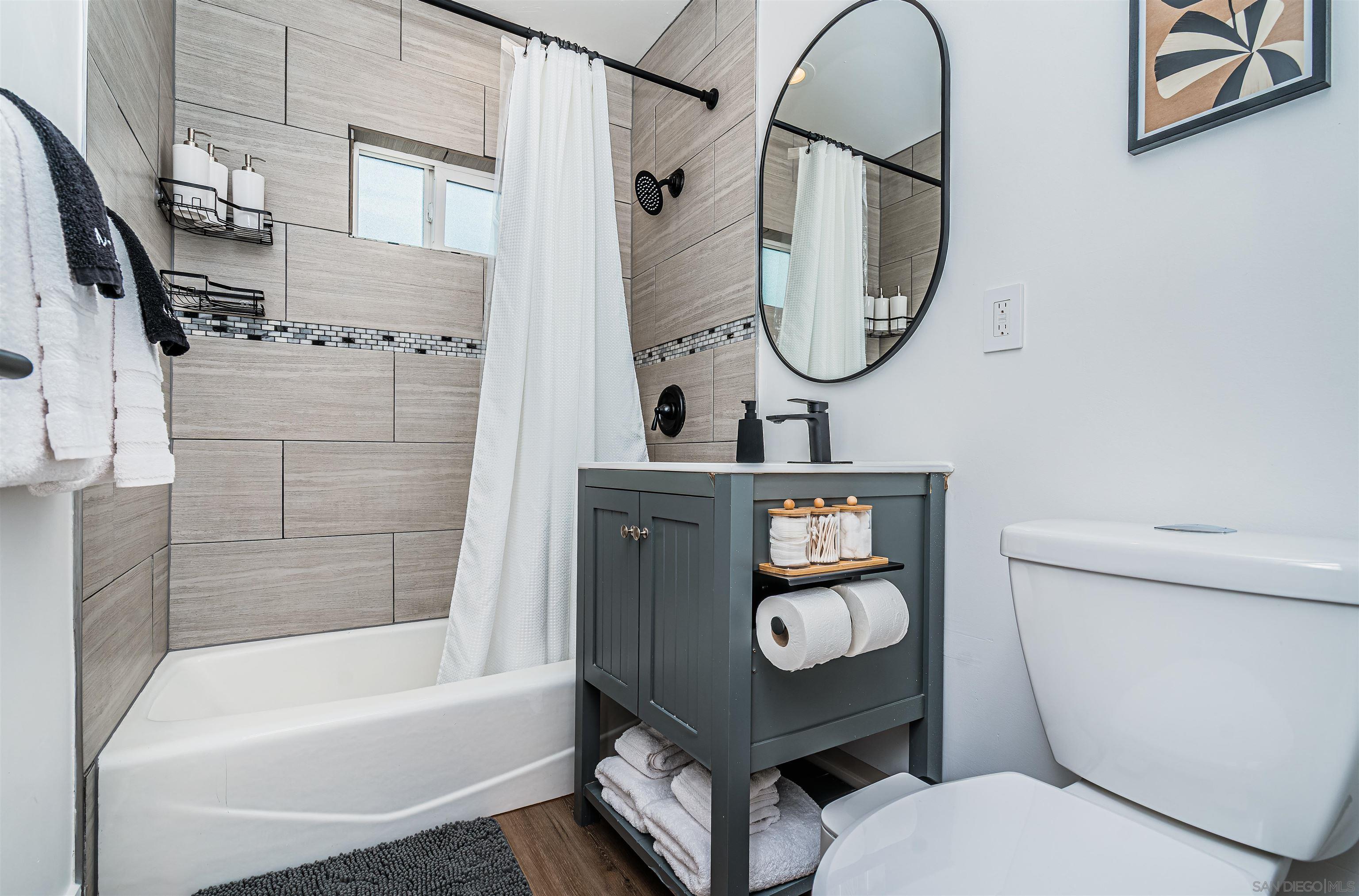 Detail Gallery Image 15 of 52 For 1001-11  3rd Street, Coronado,  CA 92118 - – Beds | – Baths