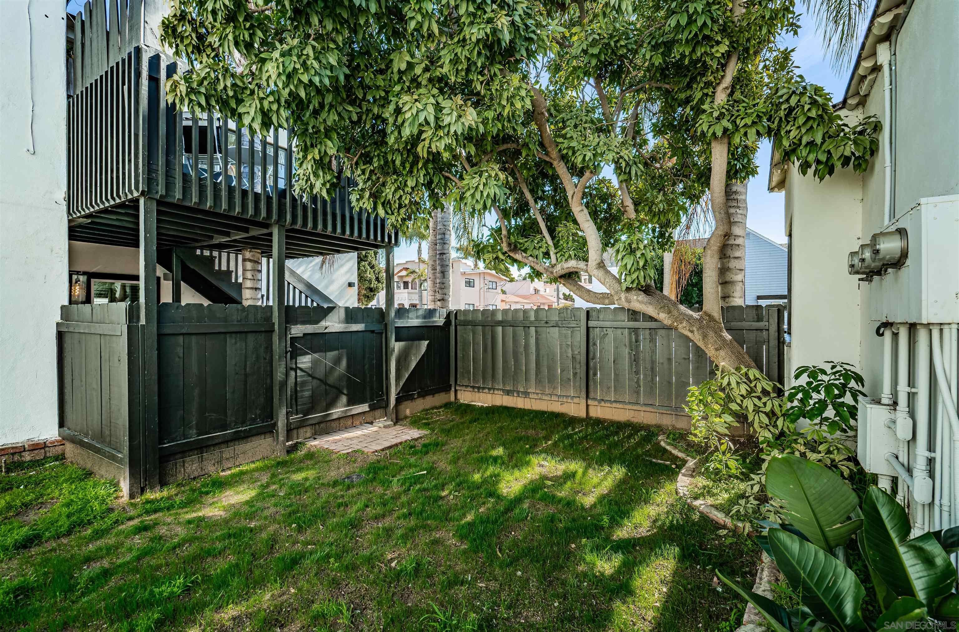 Detail Gallery Image 29 of 52 For 1001-11  3rd Street, Coronado,  CA 92118 - – Beds | – Baths