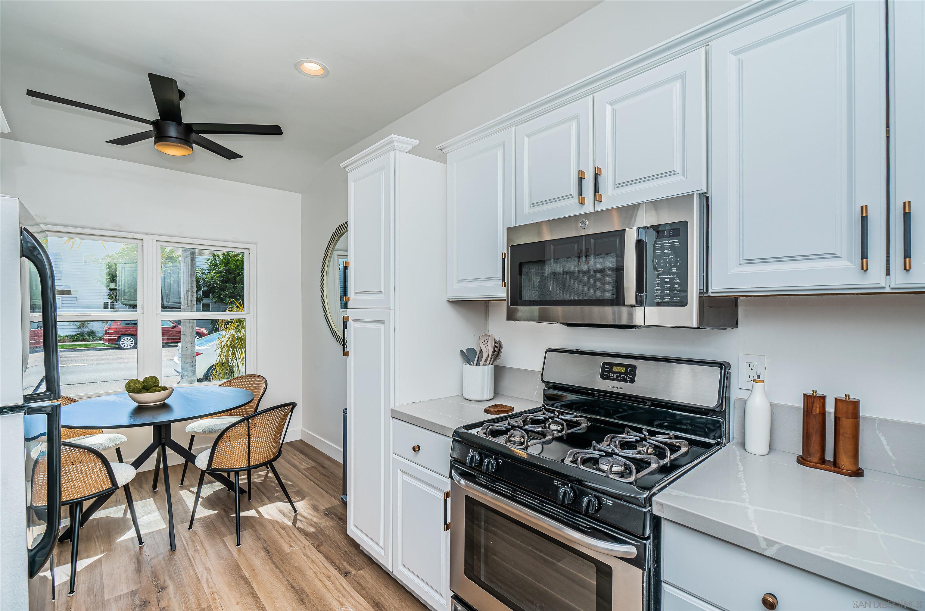 Detail Gallery Image 44 of 52 For 1001-11  3rd Street, Coronado,  CA 92118 - – Beds | – Baths