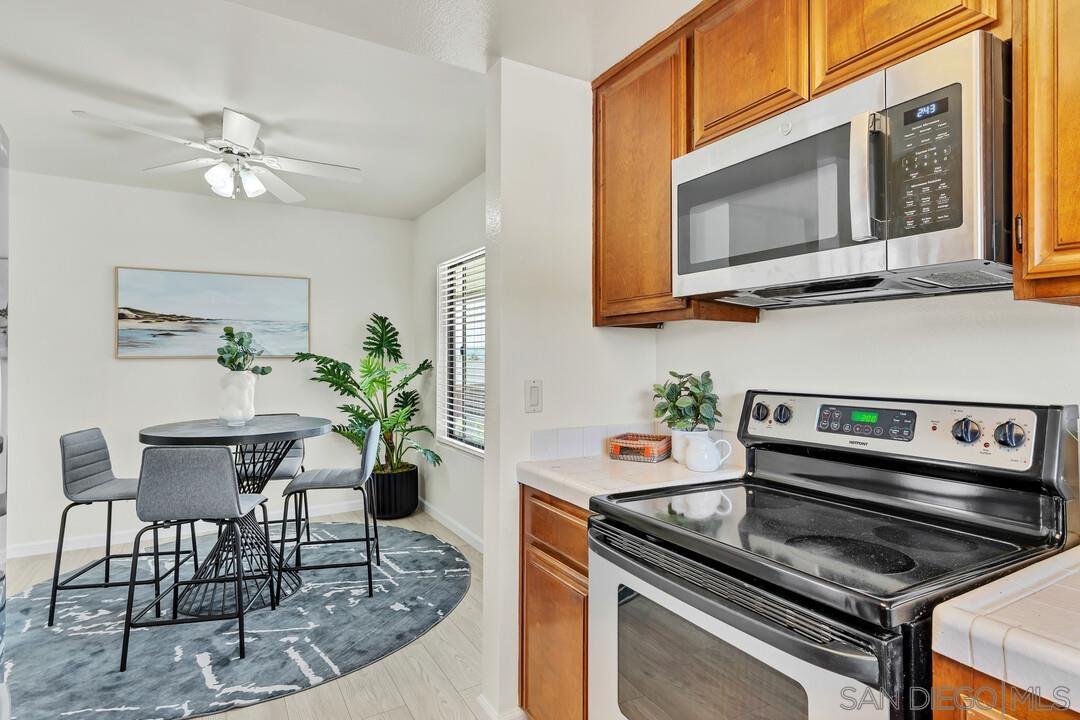 Detail Gallery Image 12 of 35 For 4245  Asher St  #64,  San Diego,  CA 92110 - 2 Beds | 2 Baths